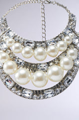 PRETTY IN PEARLS NECKLACE