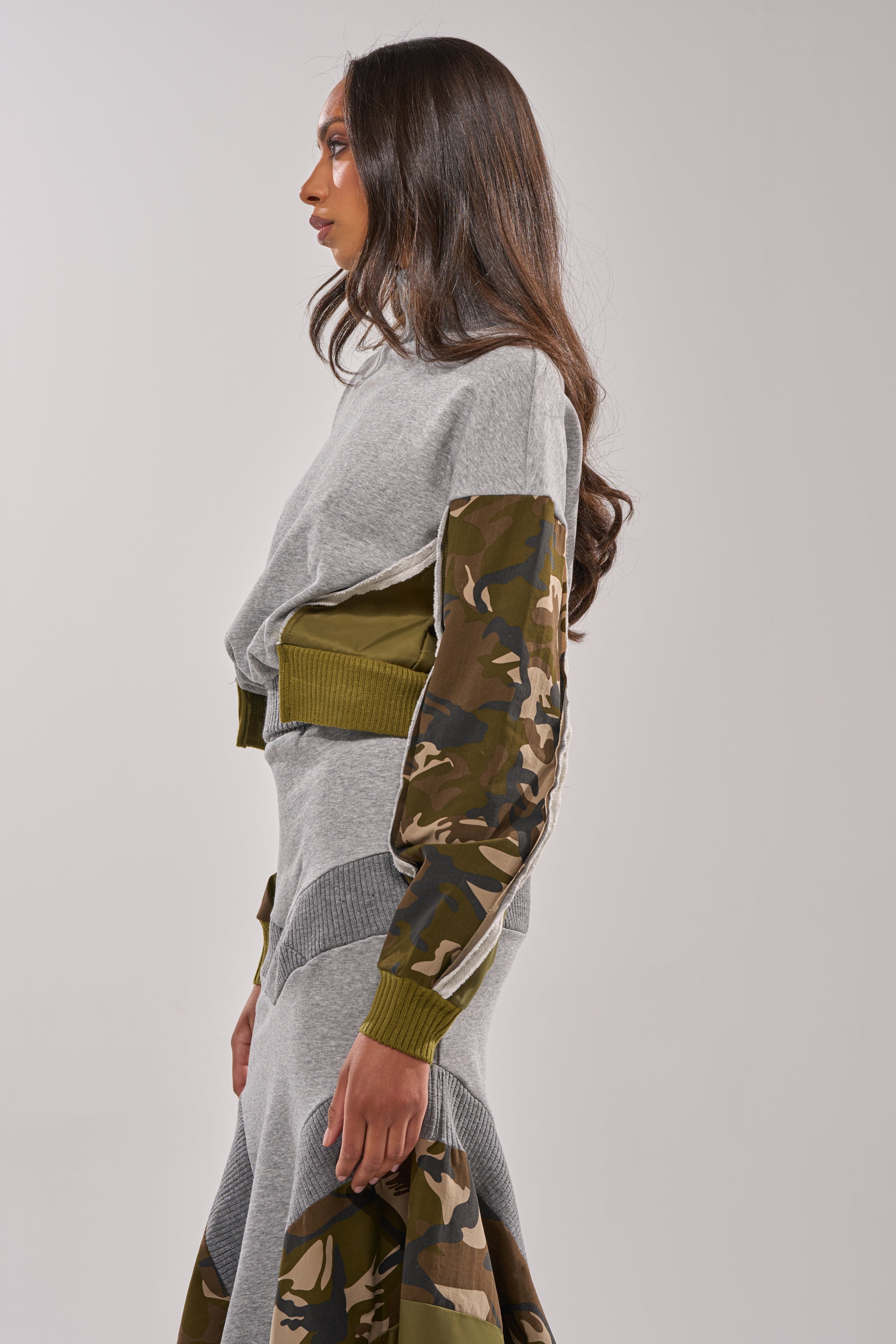 INES COLORBLOCKED SWEATSHIRT