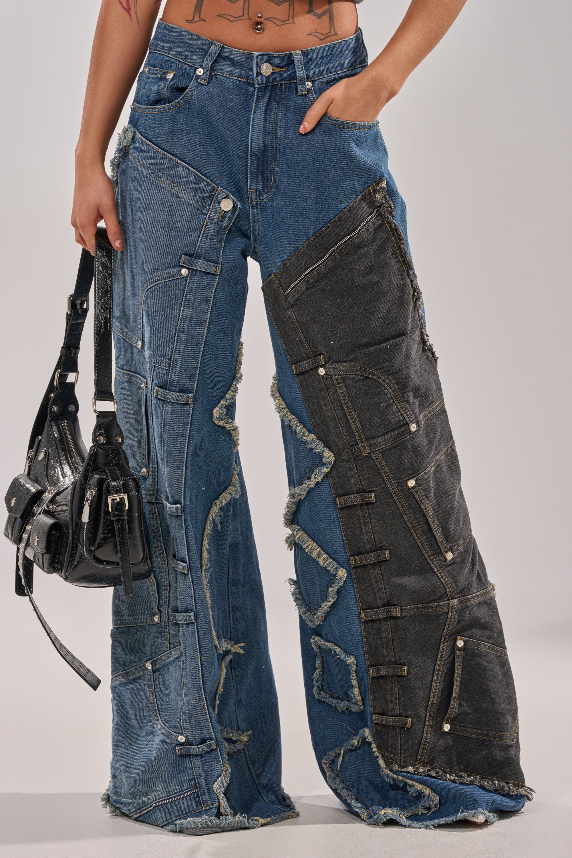 MIXED MATCH RELAXED DENIM