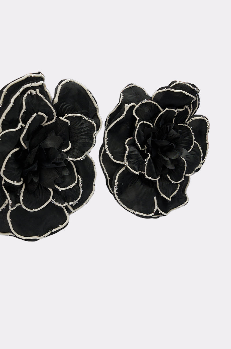 DRAMA EARRING