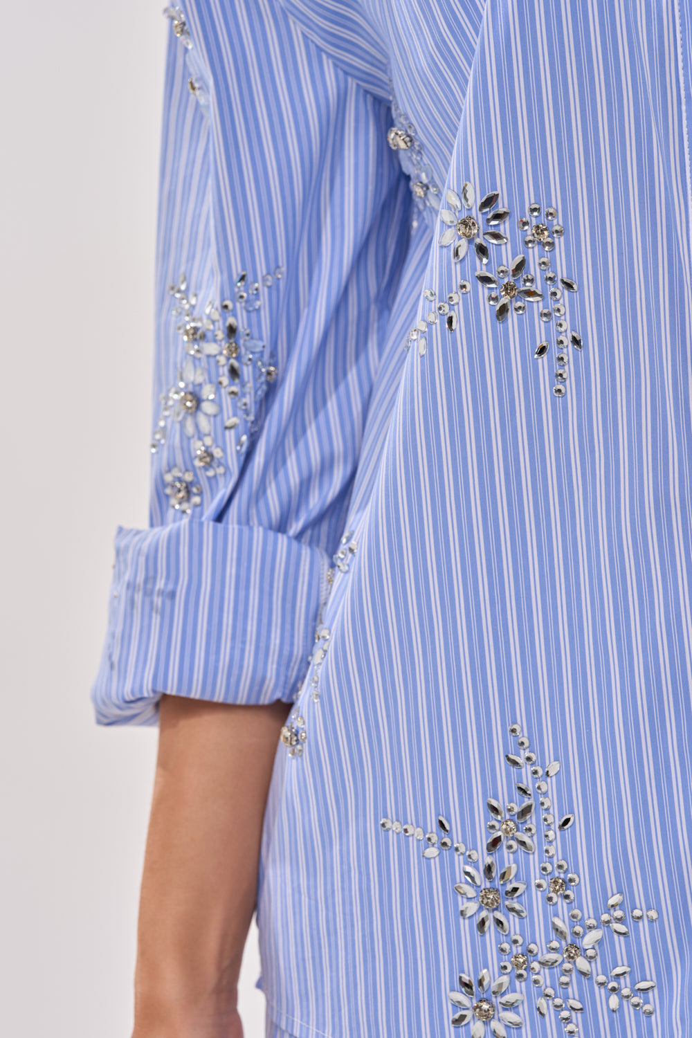 SWEET DREAMS RHINESTONE POPLIN BUTTONDOWN
