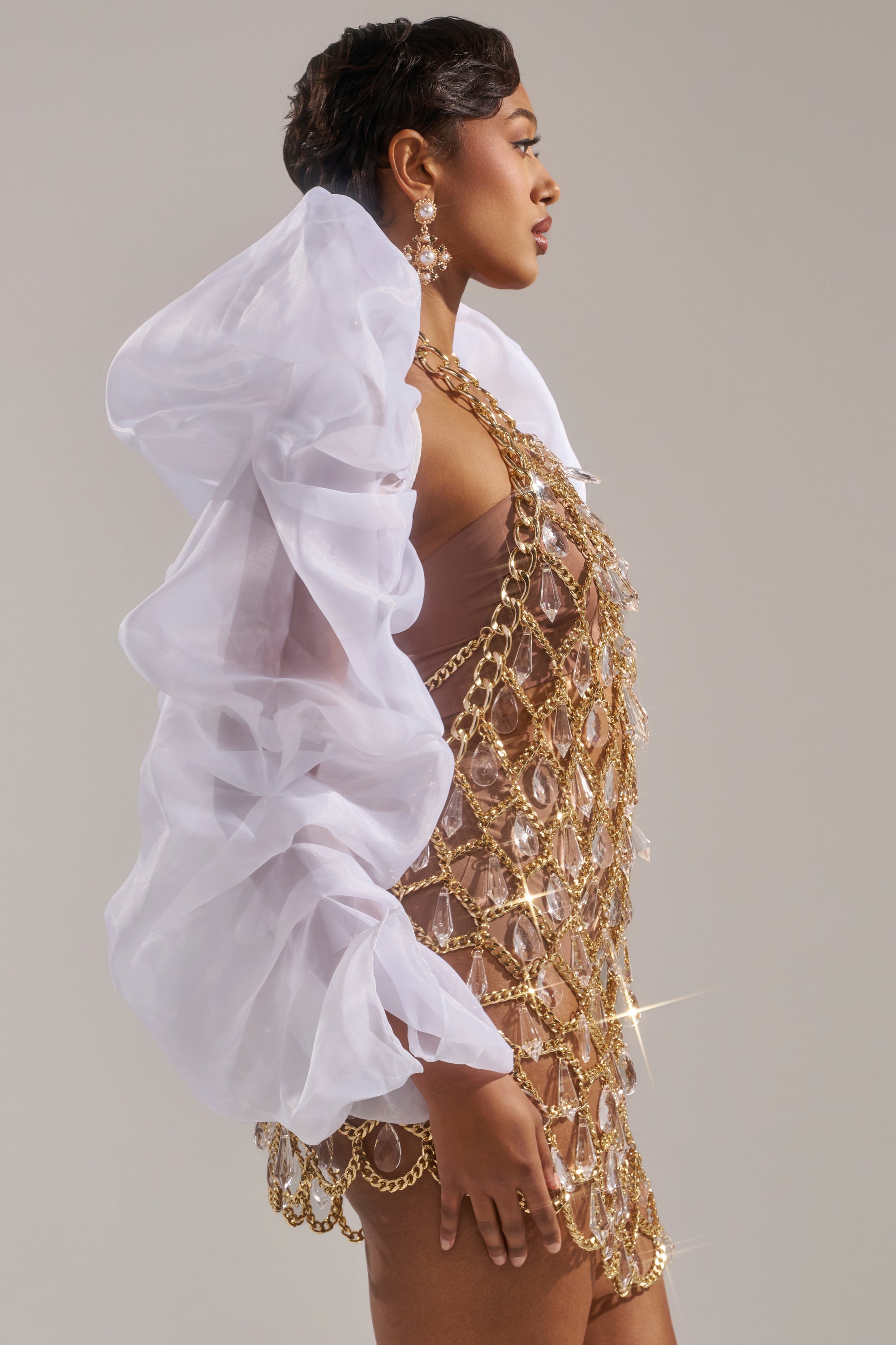 MAIN SQUEEZE ORGANZA SHRUG