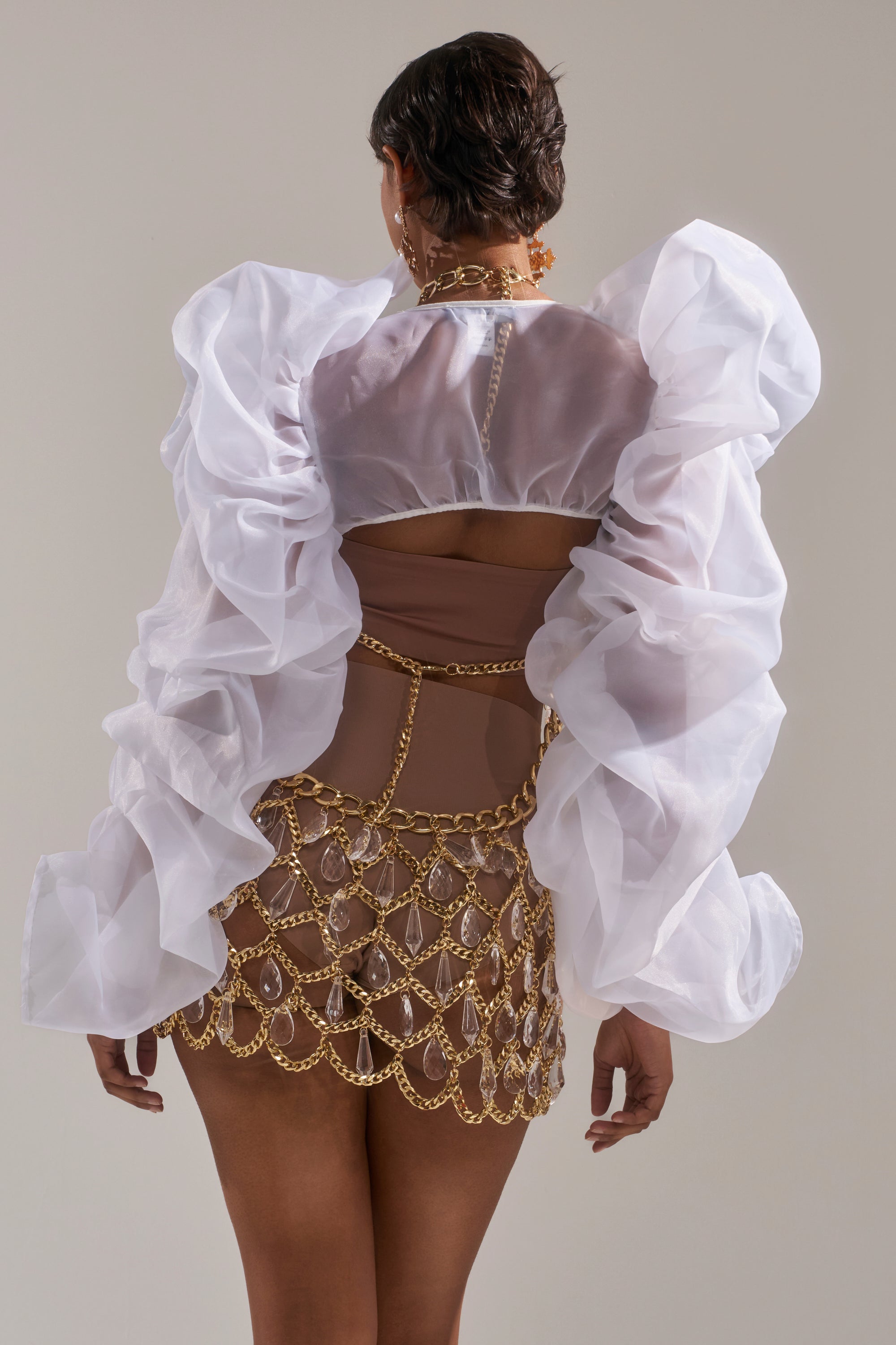 MAIN SQUEEZE ORGANZA SHRUG