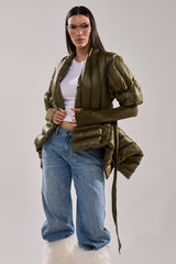 RIB SLEEVE PEPLUM PUFFER IN OLIVE