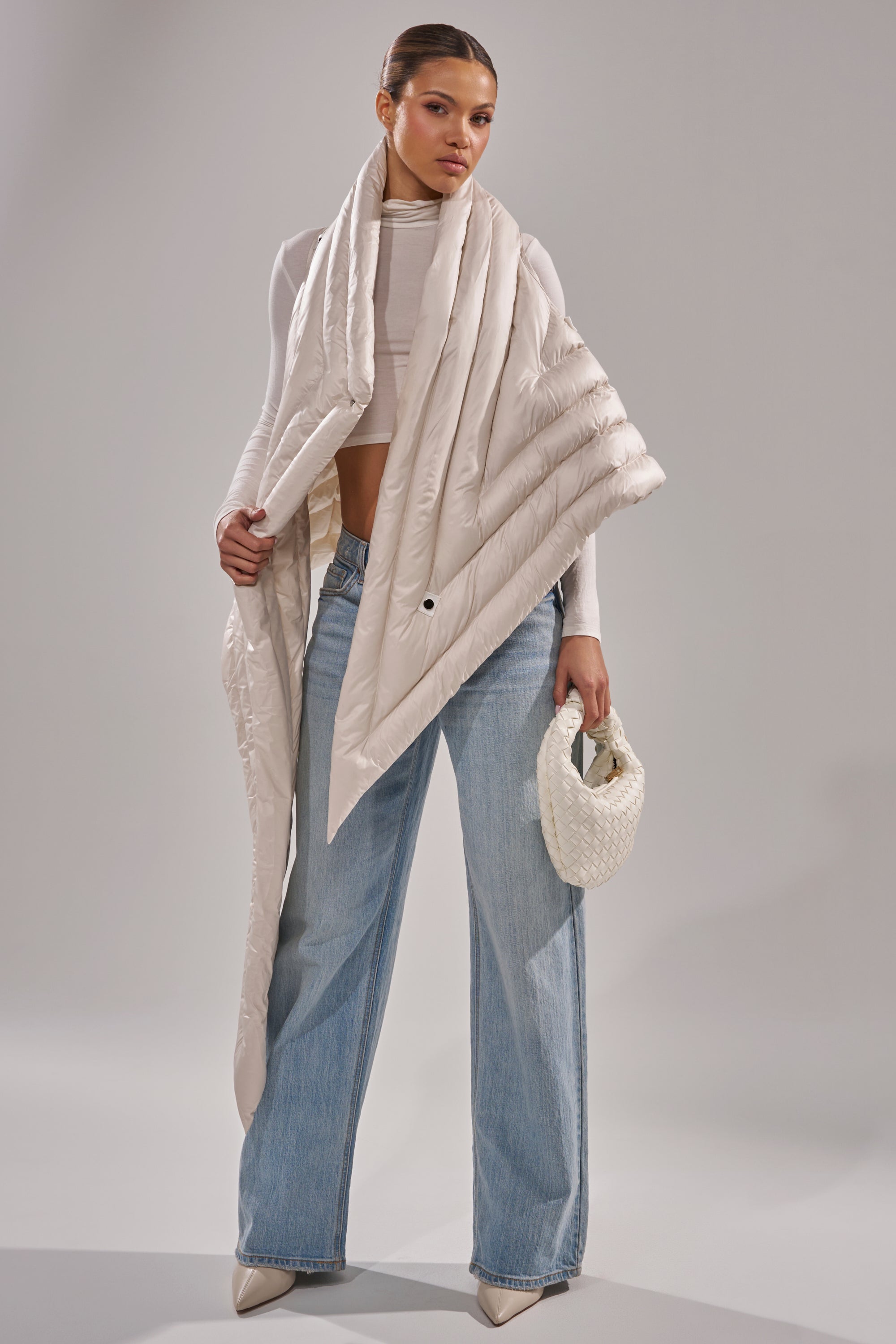 FOR THE DRAMA PUFFER VEST IN IVORY