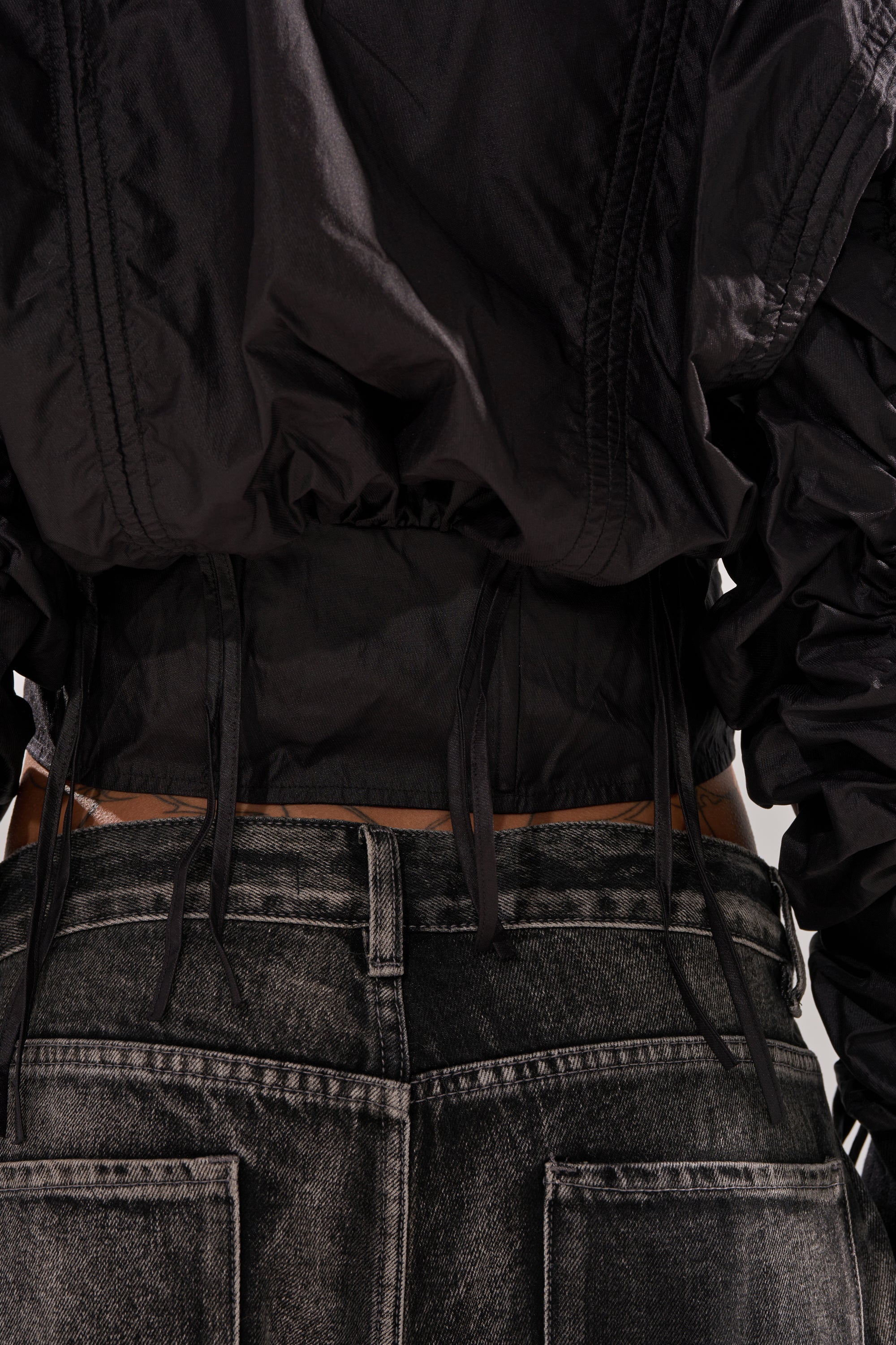 ARIANA SCRUNCH BOMBER