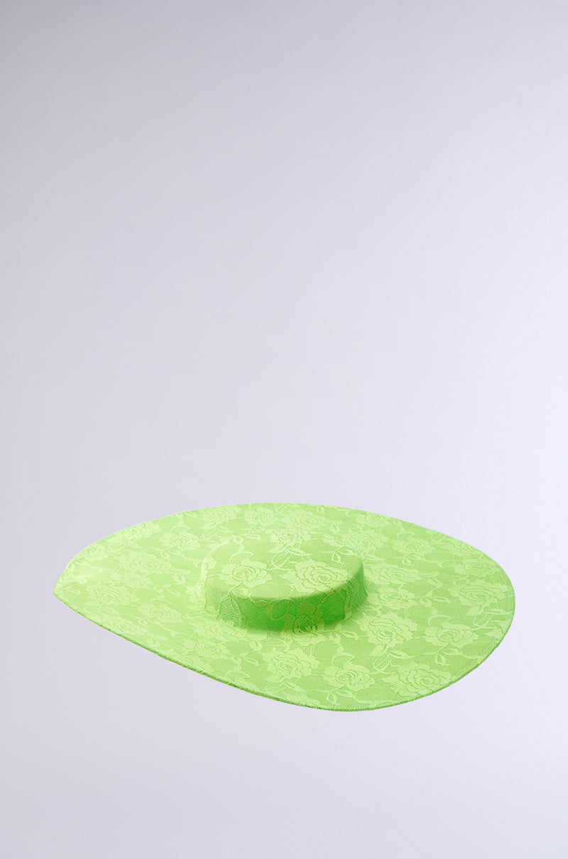 IN THE GARDEN CLIP ON HAT