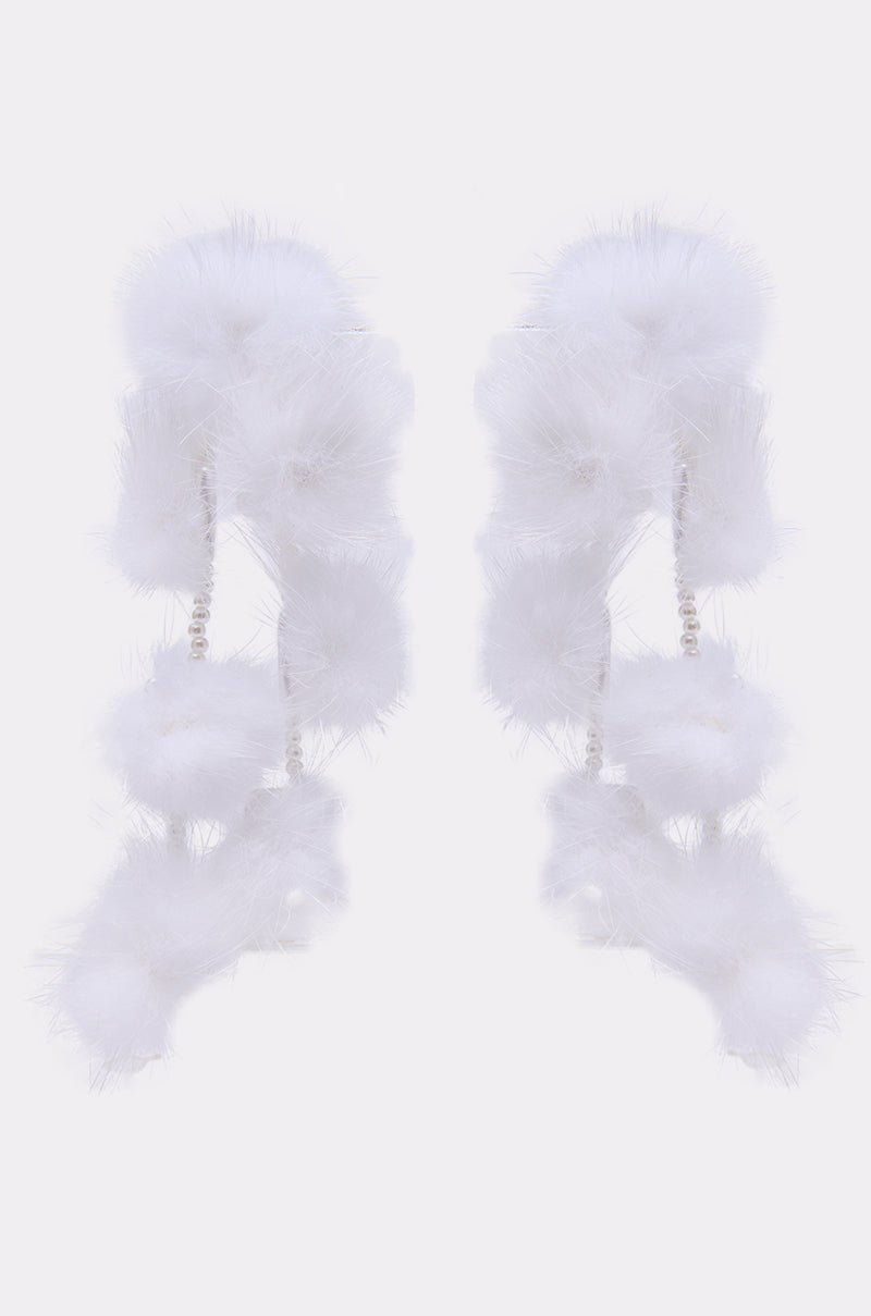 SNOW PRINCESS EARRING