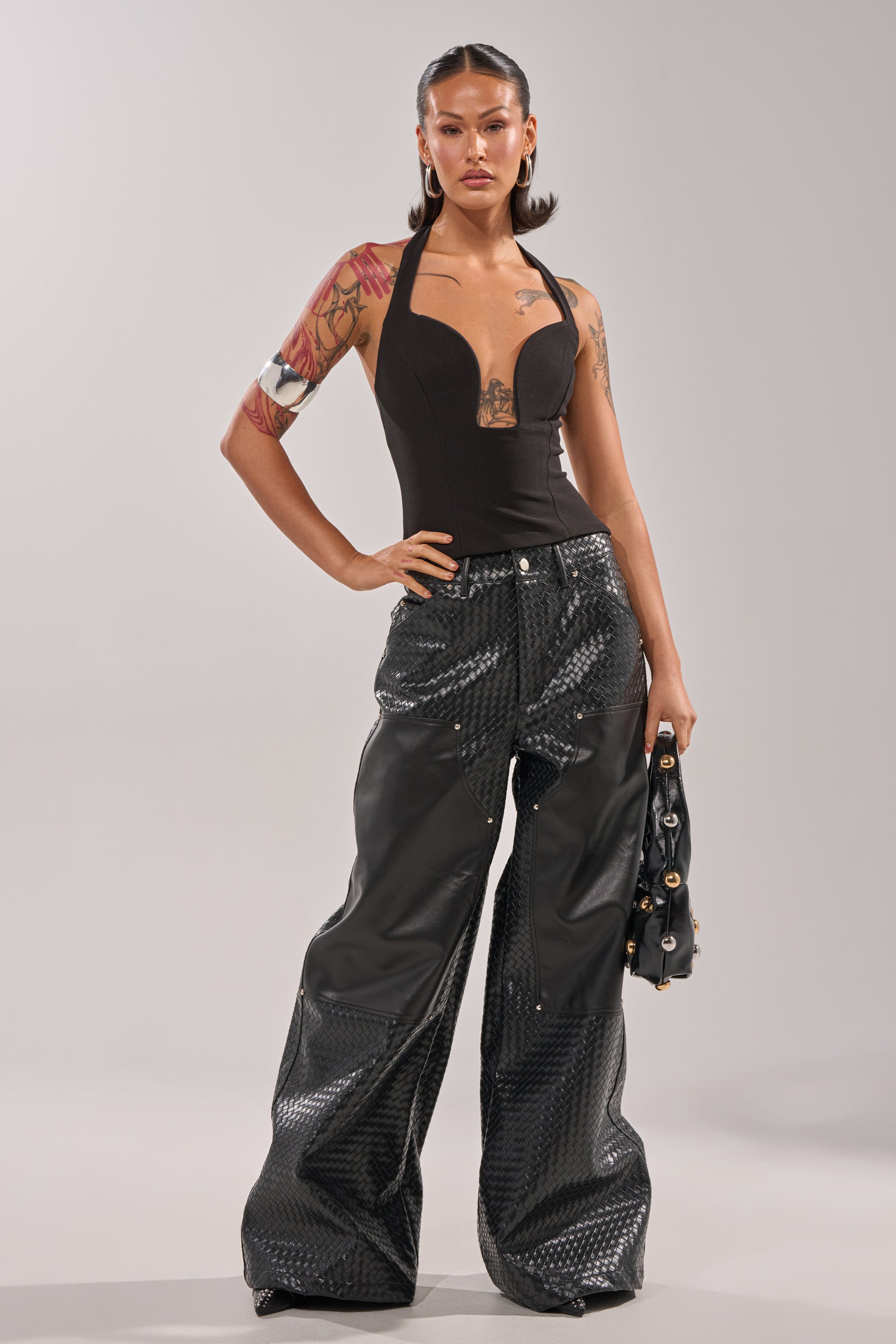 TRY ME HALTER TOP IN BLACK