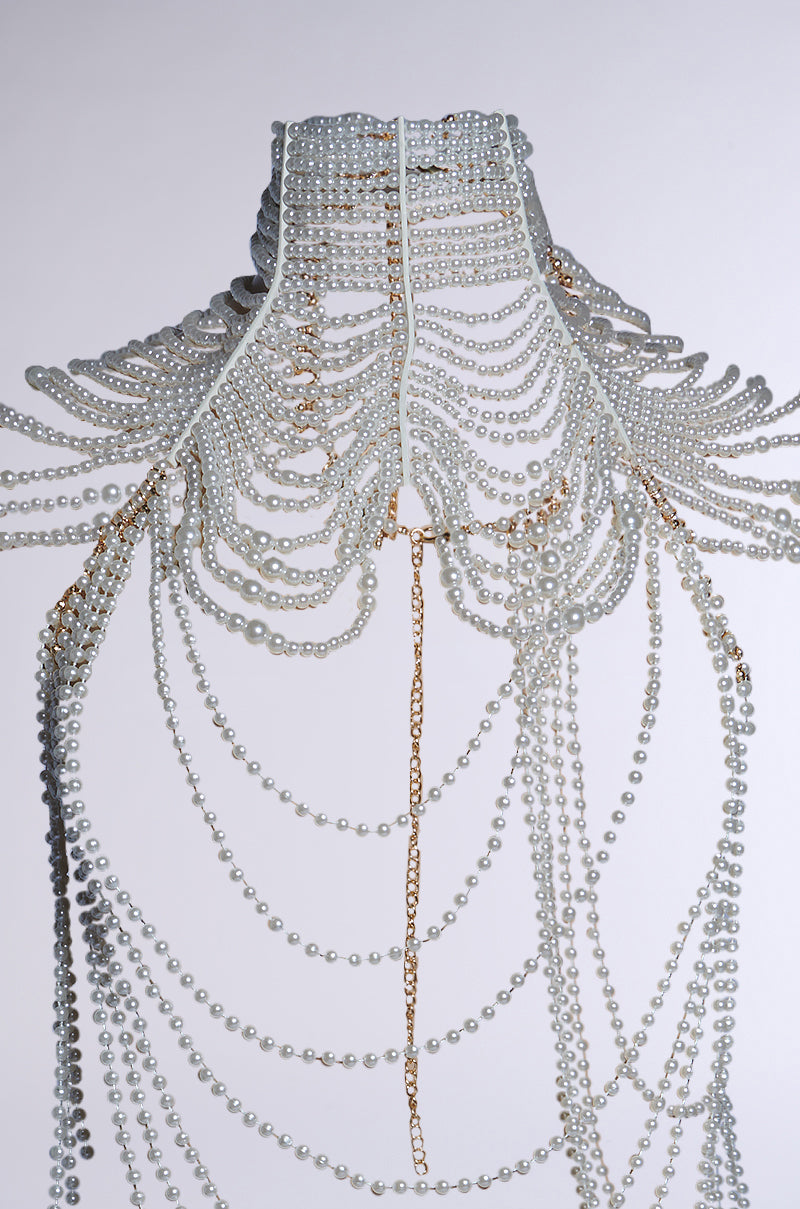 FEELIN DEMURE BODY CHAIN