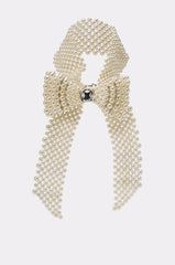 BUTTONED UP PEARL COLLAR