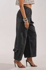 IZZY RELAXED DENIM IN BLACK WASH