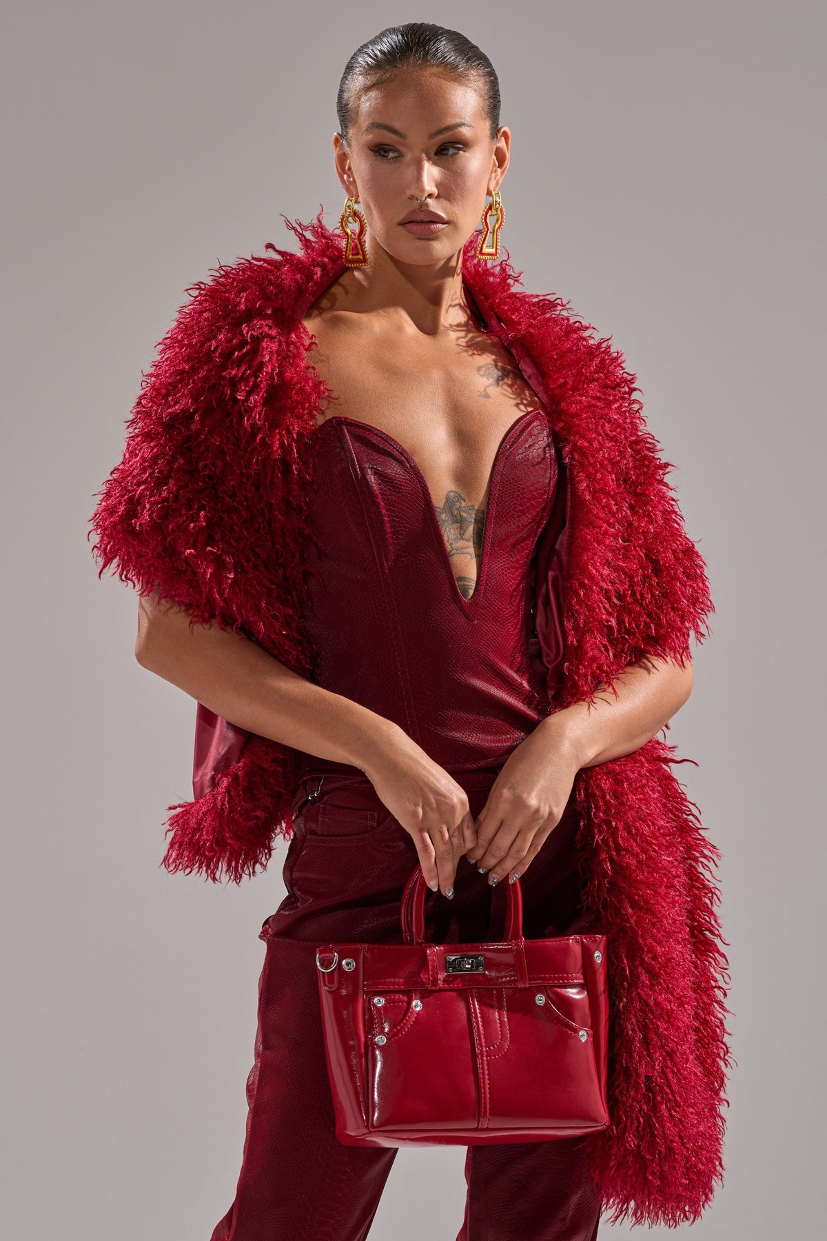 GET CRAZY SHAGGY FAUX FUR SCARF
