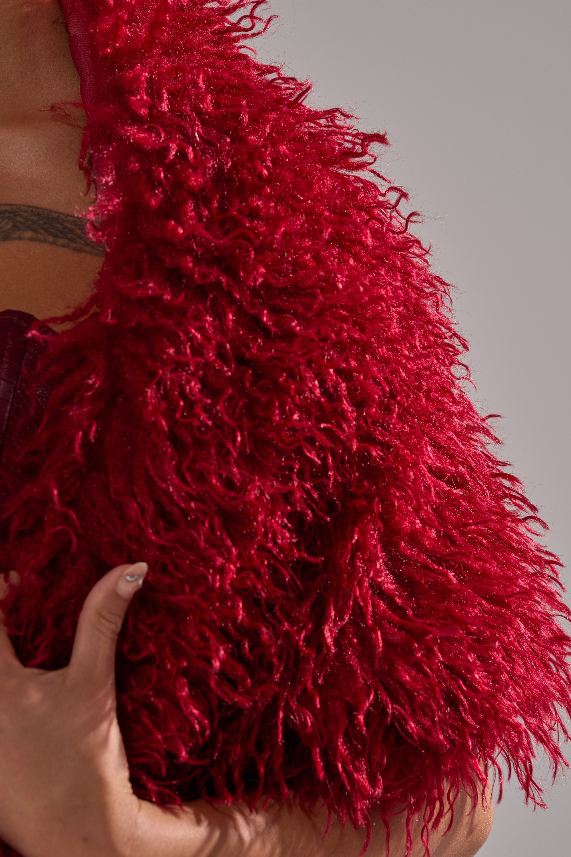 GET CRAZY SHAGGY FAUX FUR SCARF