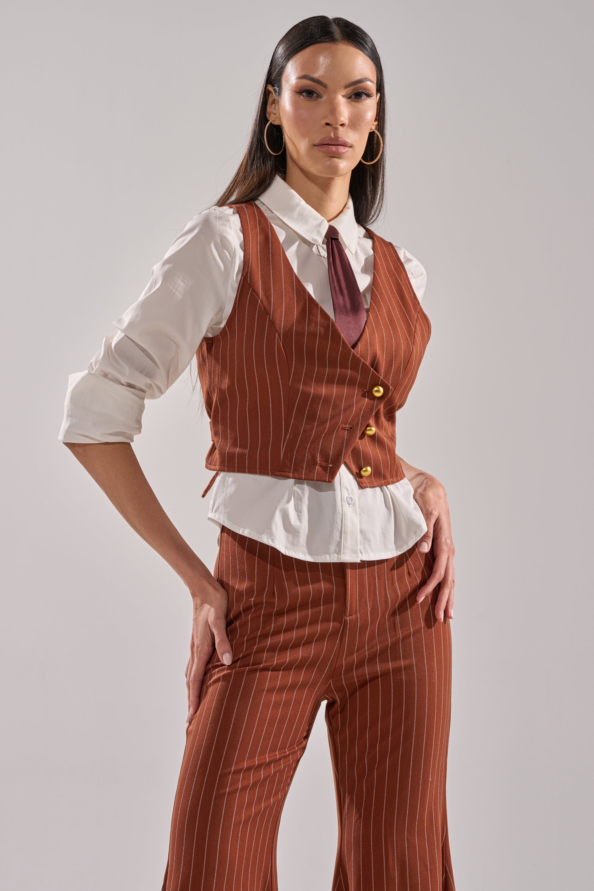 BUSINESS FIRST VEST