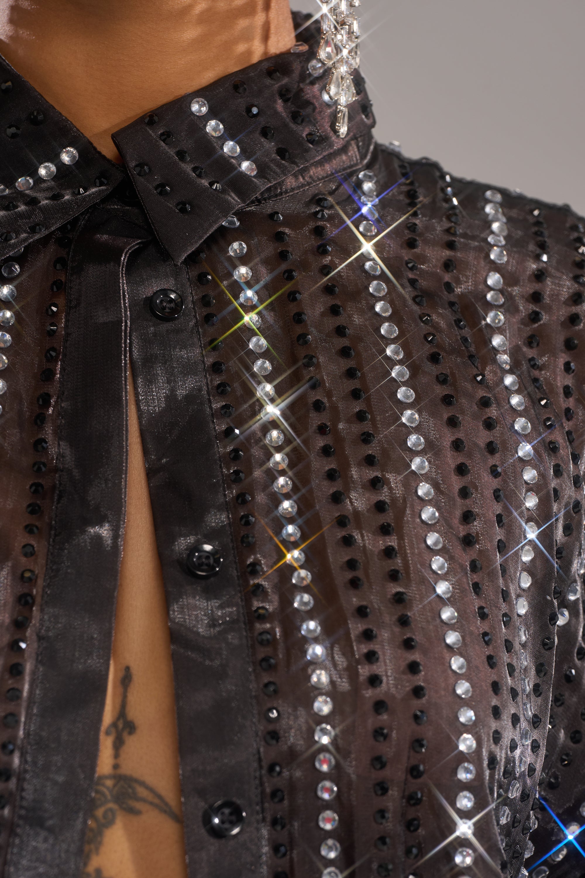 DANCE THE NIGHT AWAY BUTTON DOWN