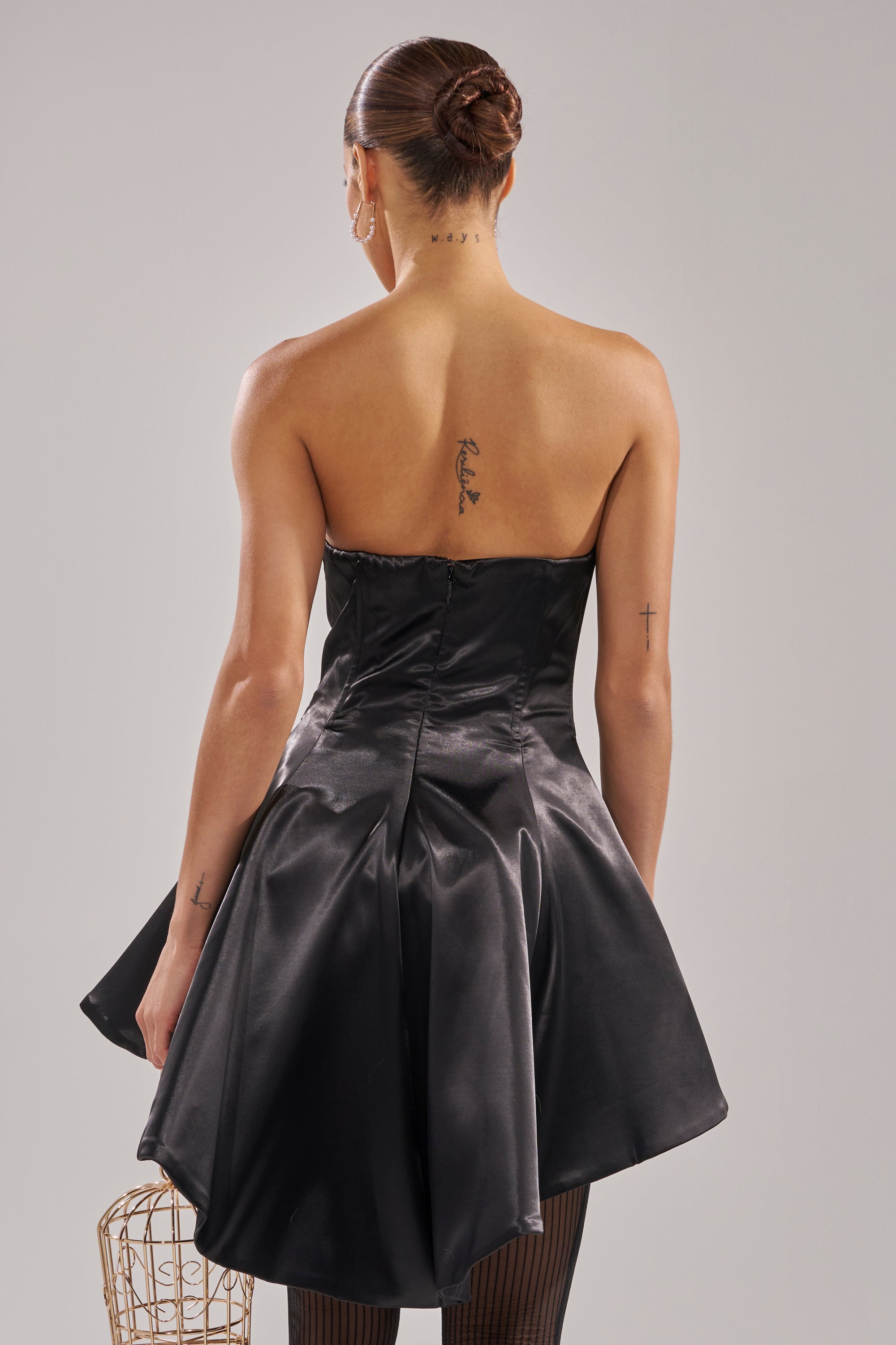 PRETTY PLEASE SATIN CORSET IN BLACK