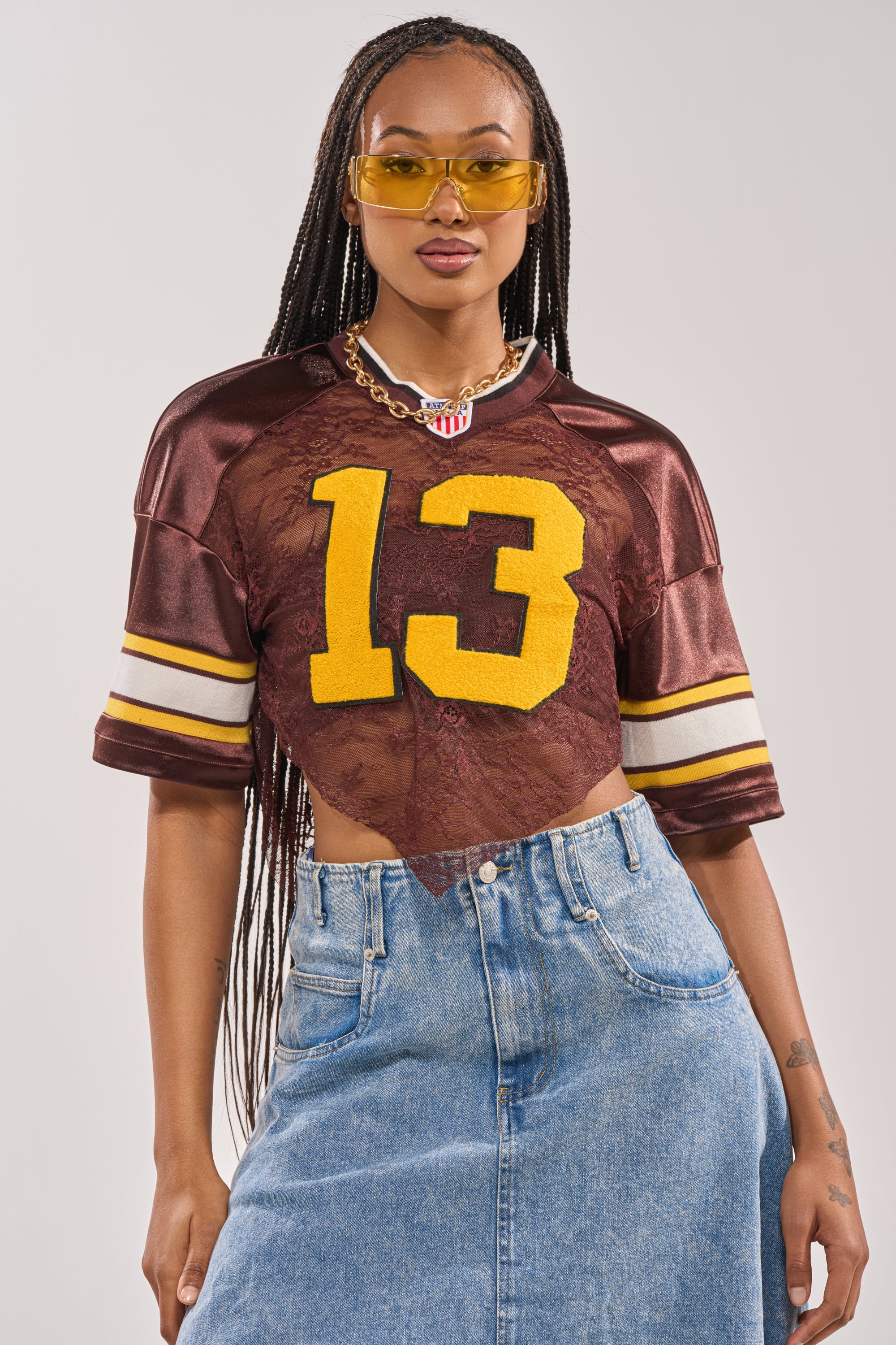 LUCKY LACE JERSEY TOP IN BROWN