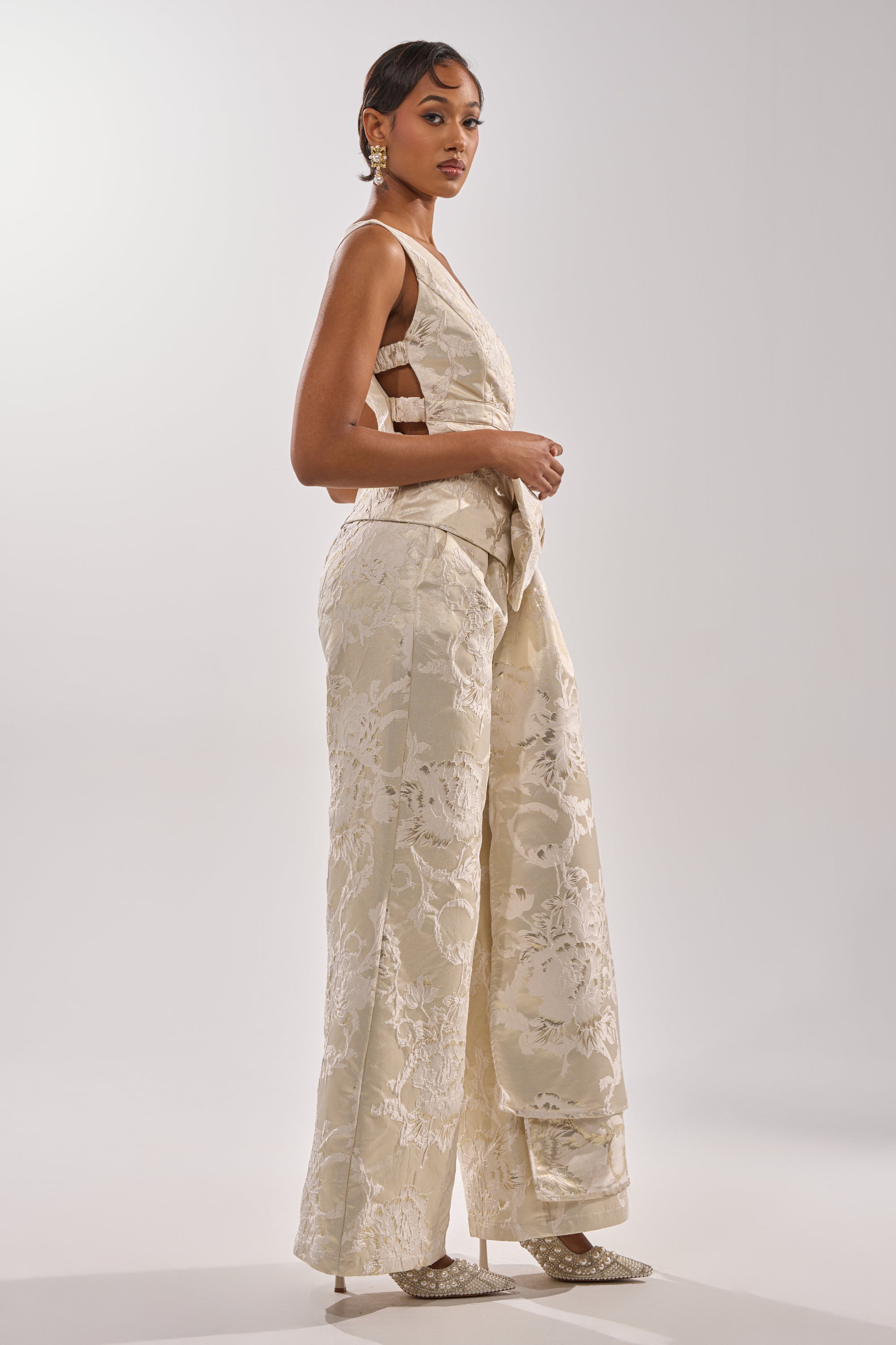 DRESSED TO IMPRESS BLOUSE