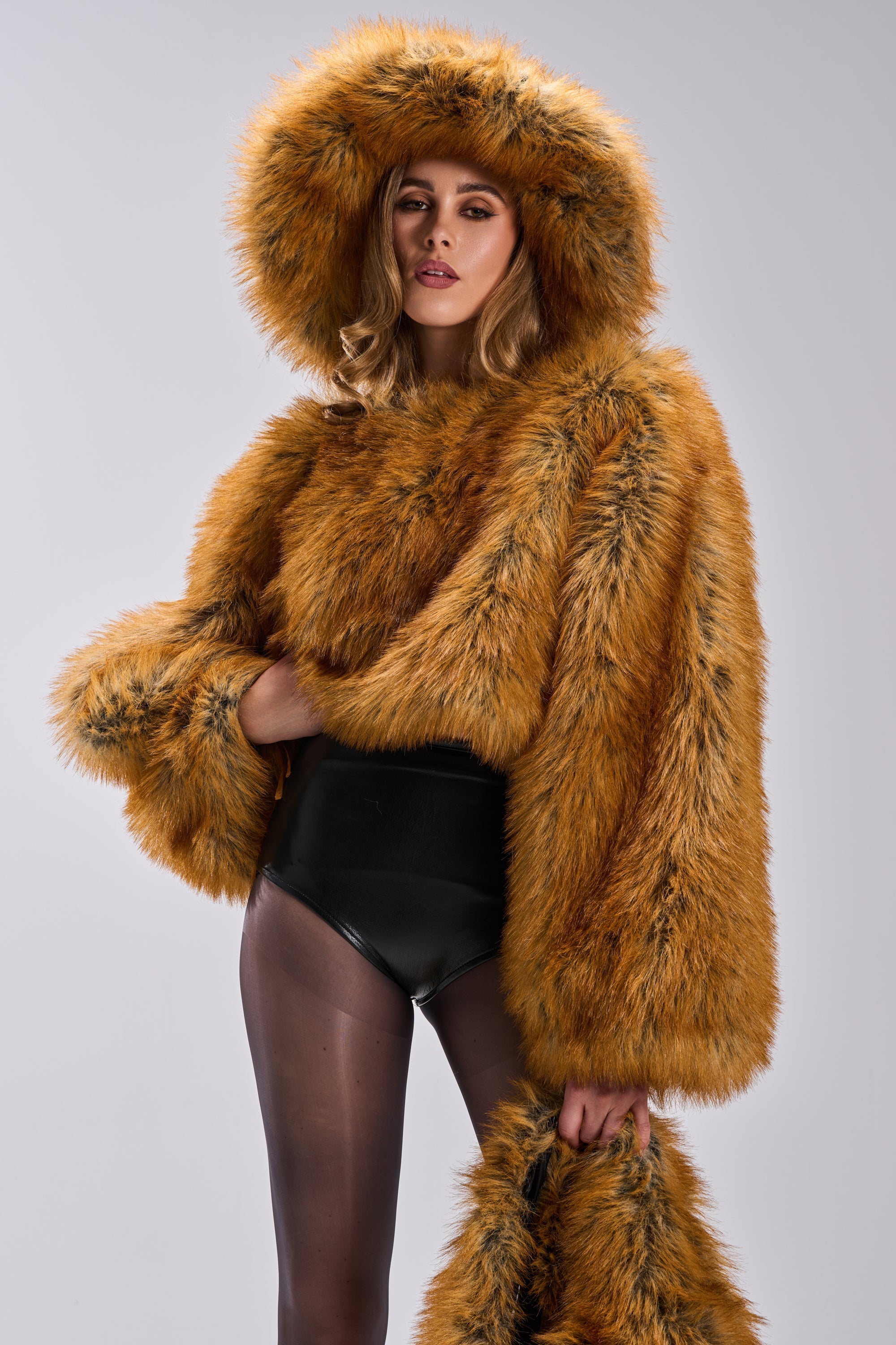 HOT GIRL FAUX FUR OVERSIZED BUCKET HAT
