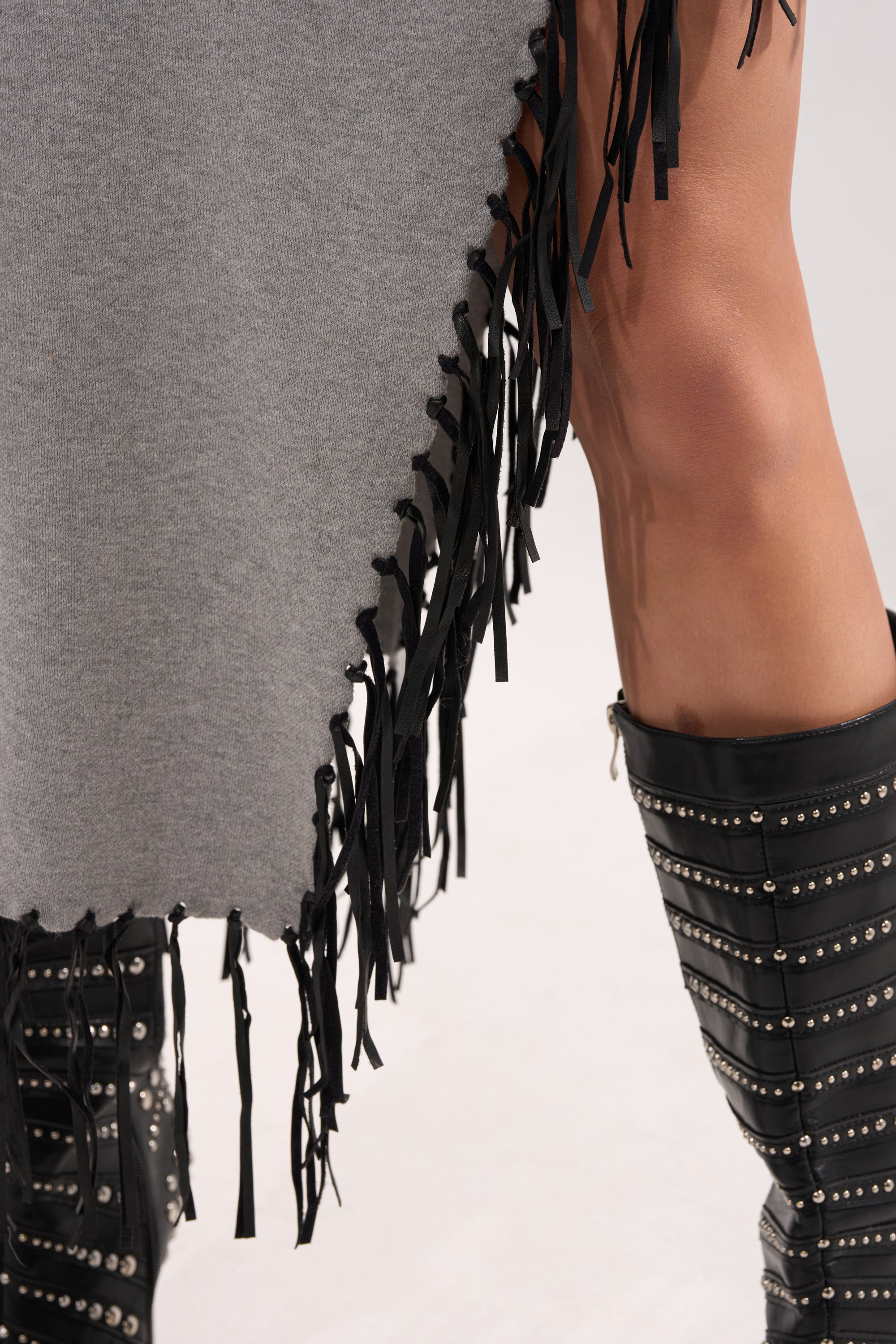 SWEATER WEATHER KNIT MIDI DRESS IN GREY
