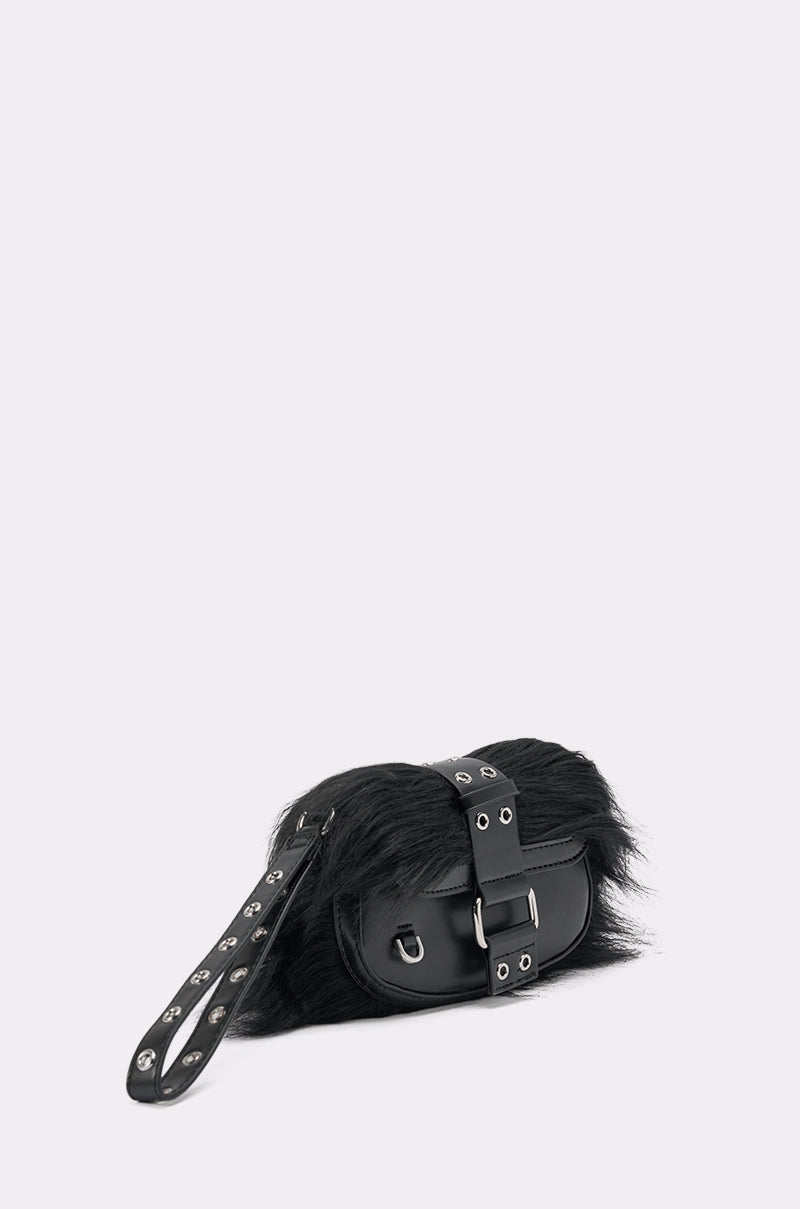 ON THE TOWN WRISTLET