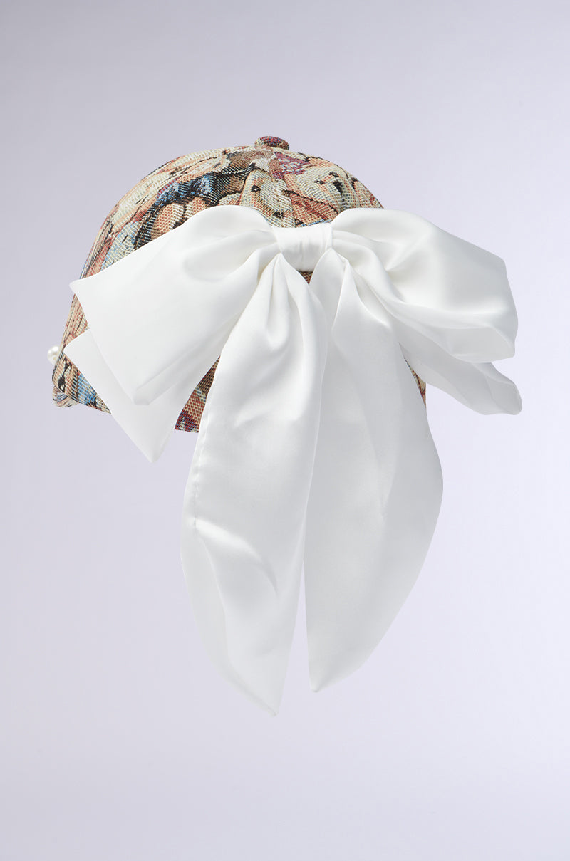 BEARY NICE BOW HAT