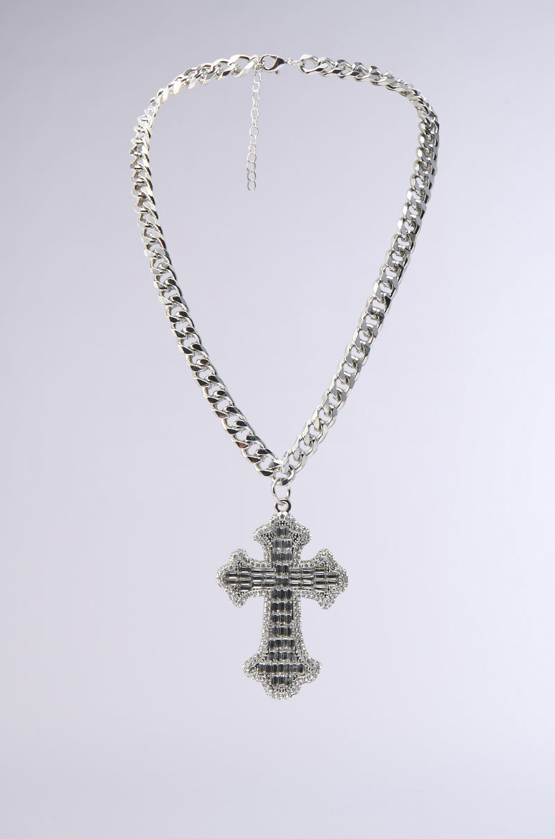 BIGGER IS BETTER NECKLACE
