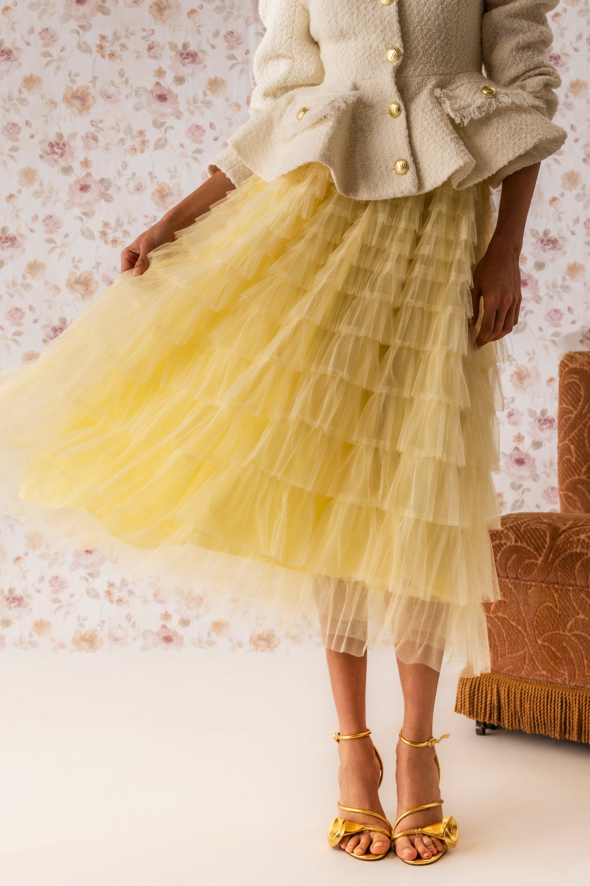 STARS ALIGNED MESH RUFFLE MAXI SKIRT IN BABY YELLOW