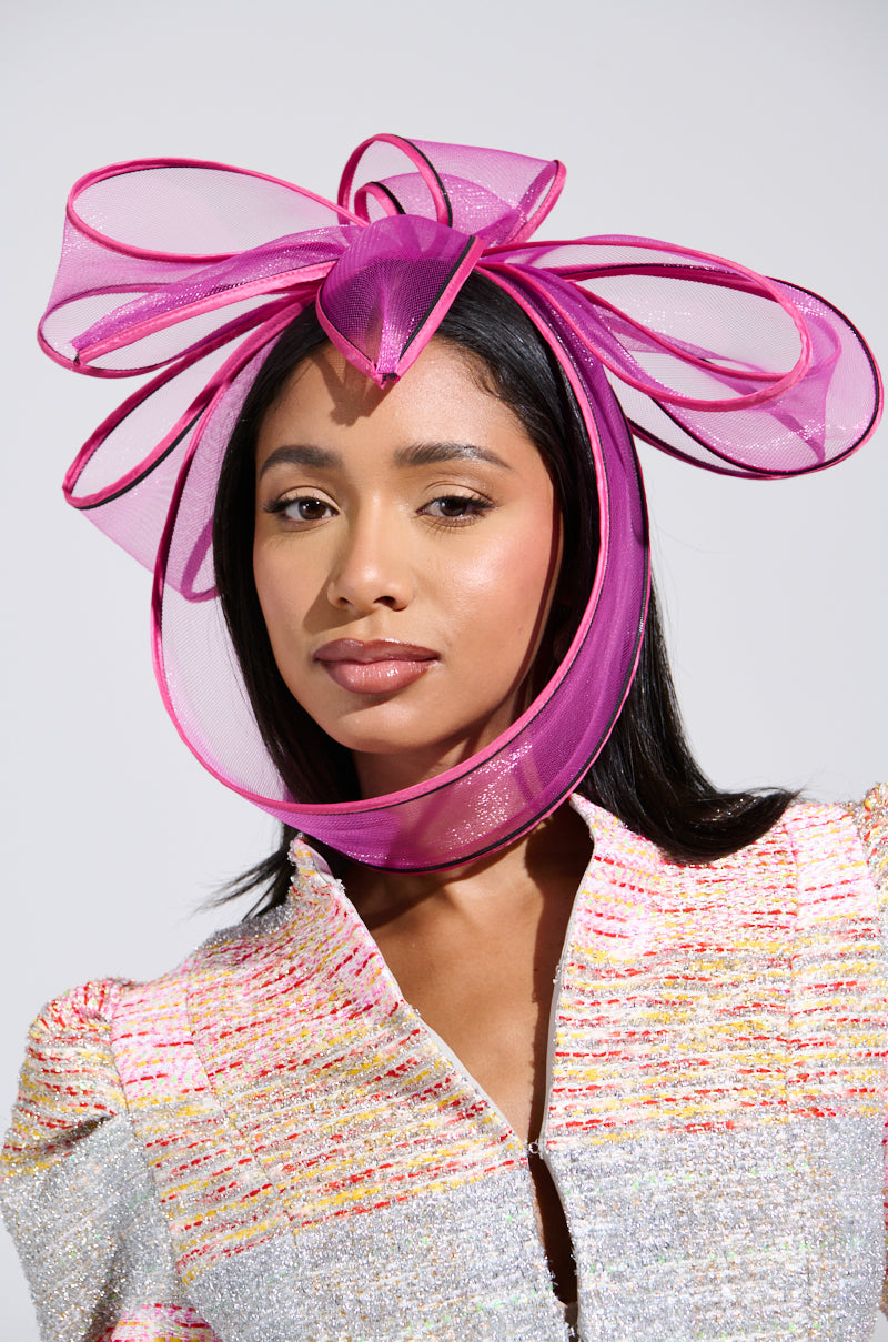 TO THE RACES FASCINATOR IN PINK