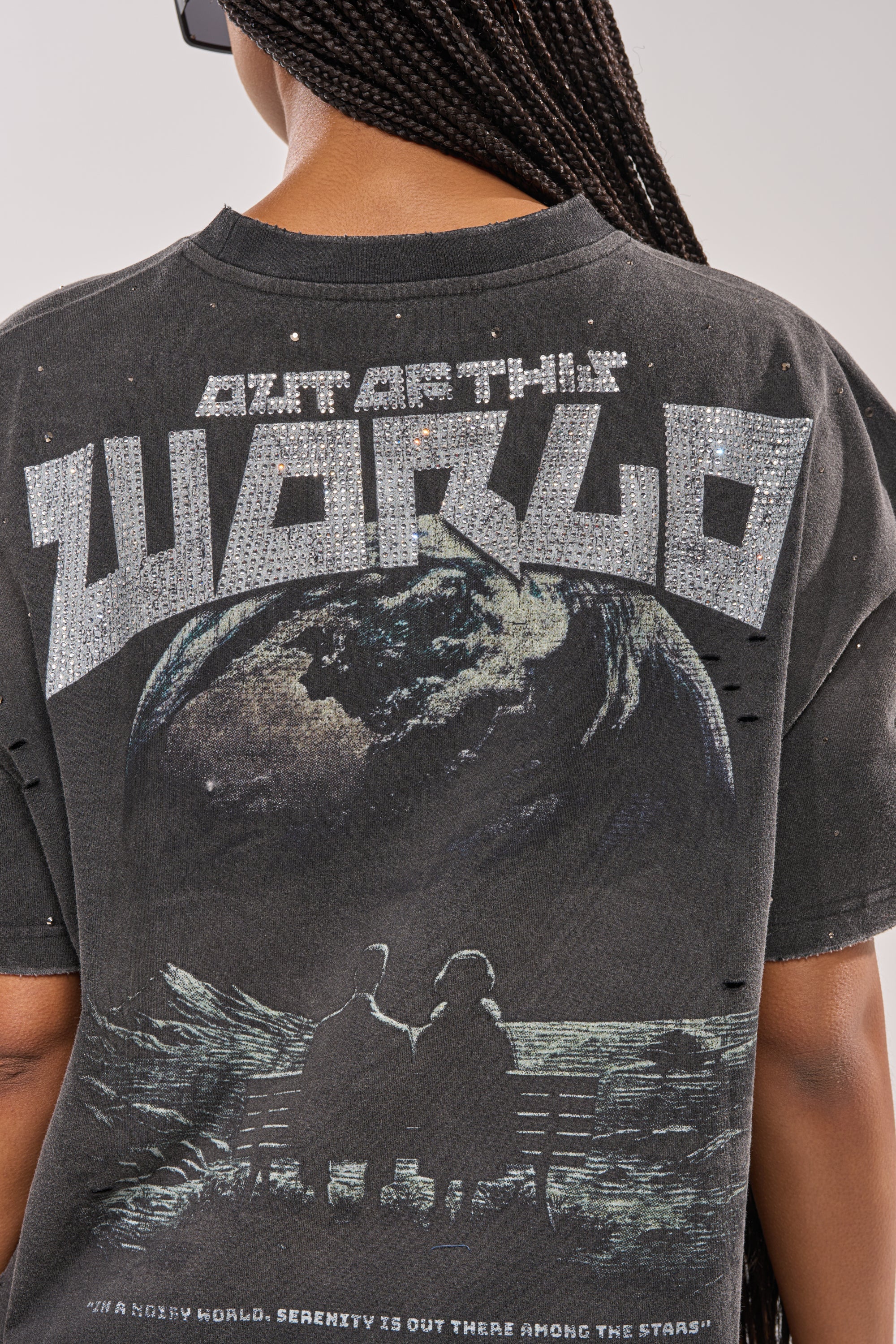 OUT OF THIS WORLD GRAPHIC TEE