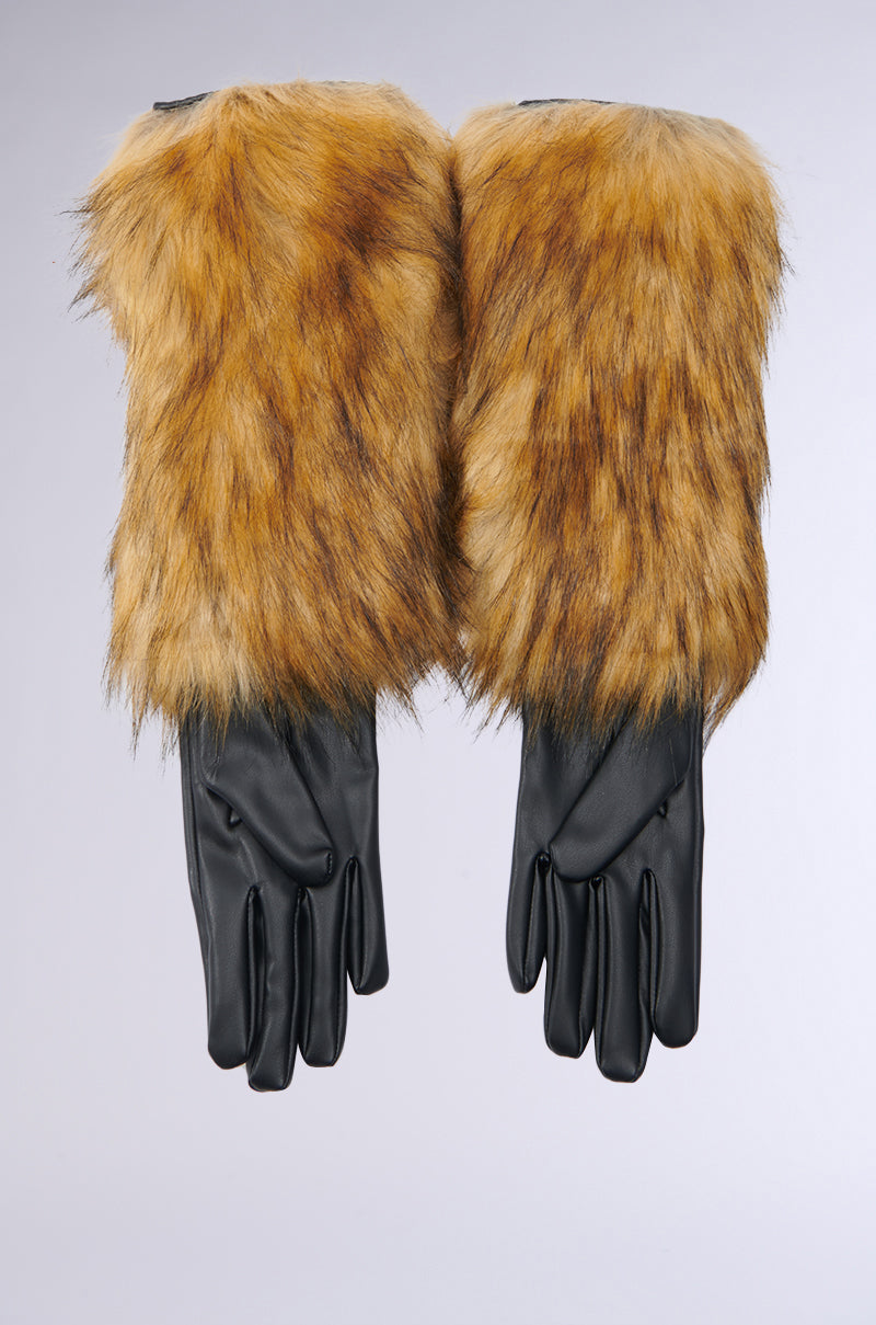 GRACELLE EXTENDED FAUX FUR GLOVES