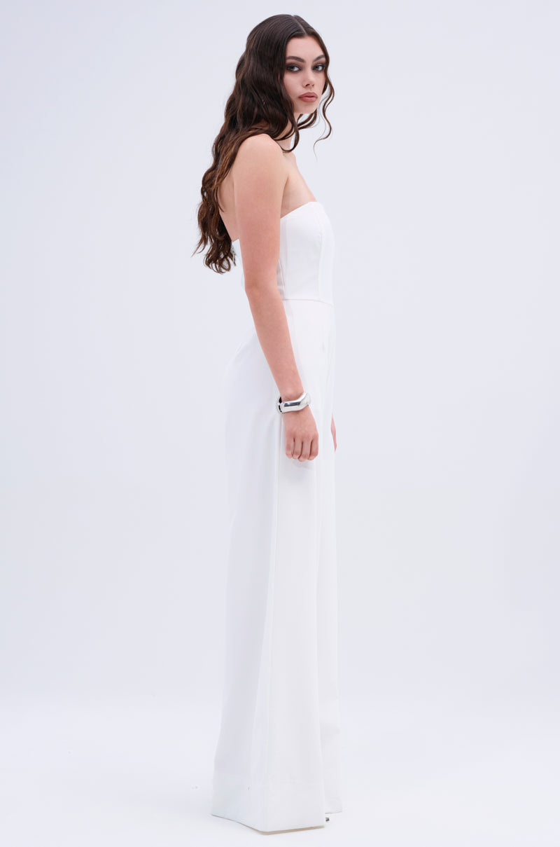 BIG BOSS ENERGY WIDE LEG JUMPSUIT IN WHITE