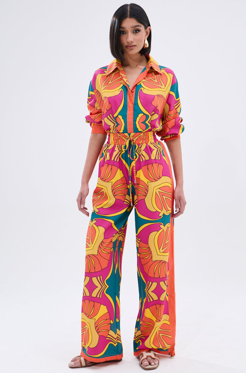 TROPICAL DREAMS BUTTON UP SHIRT