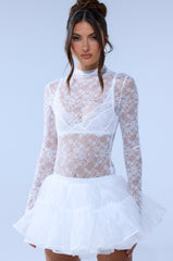 EVERYDAY MOCK NECK LACE BODYSUIT IN WHITE