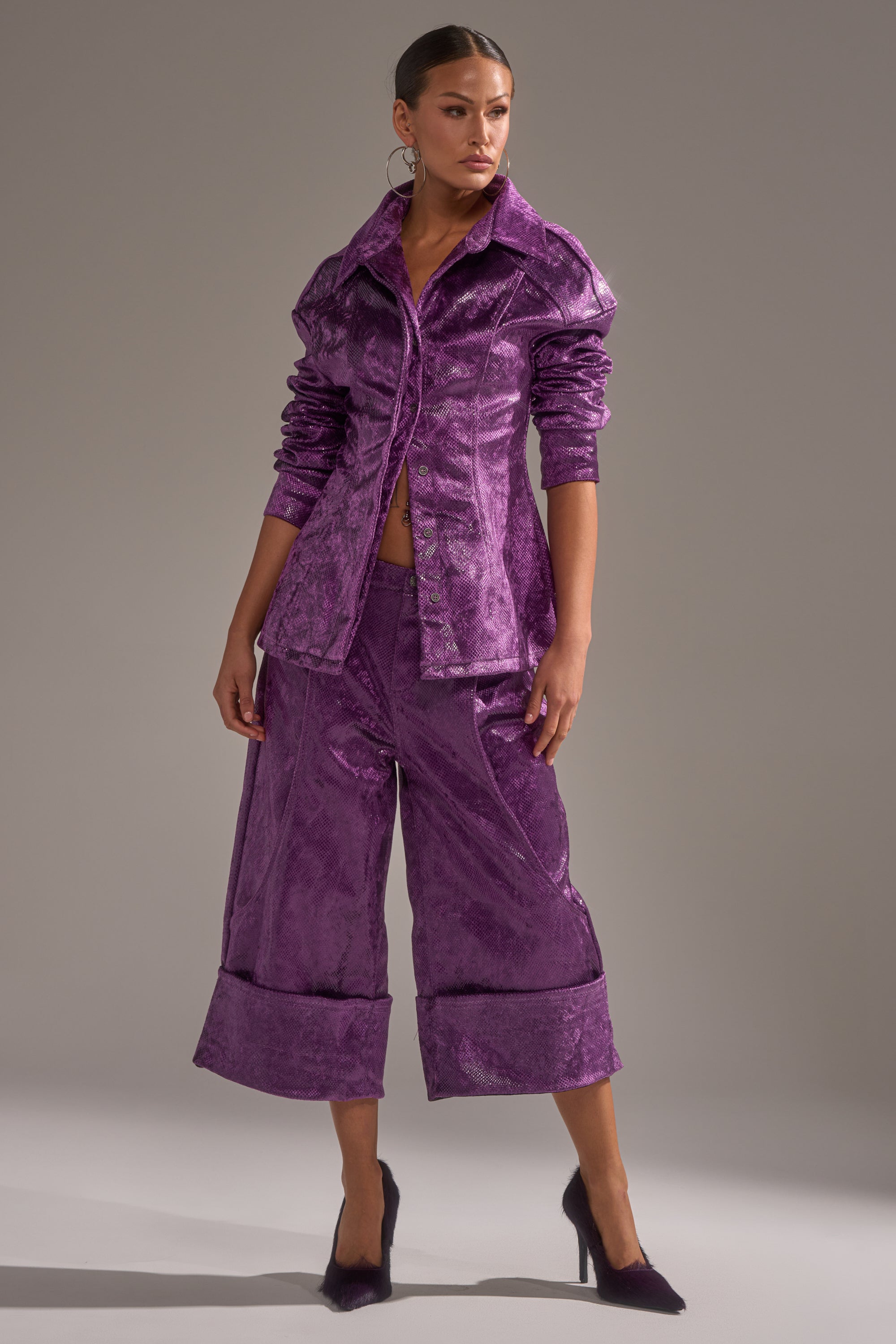CRAZY TOUCH VELVET BUTTON DOWN