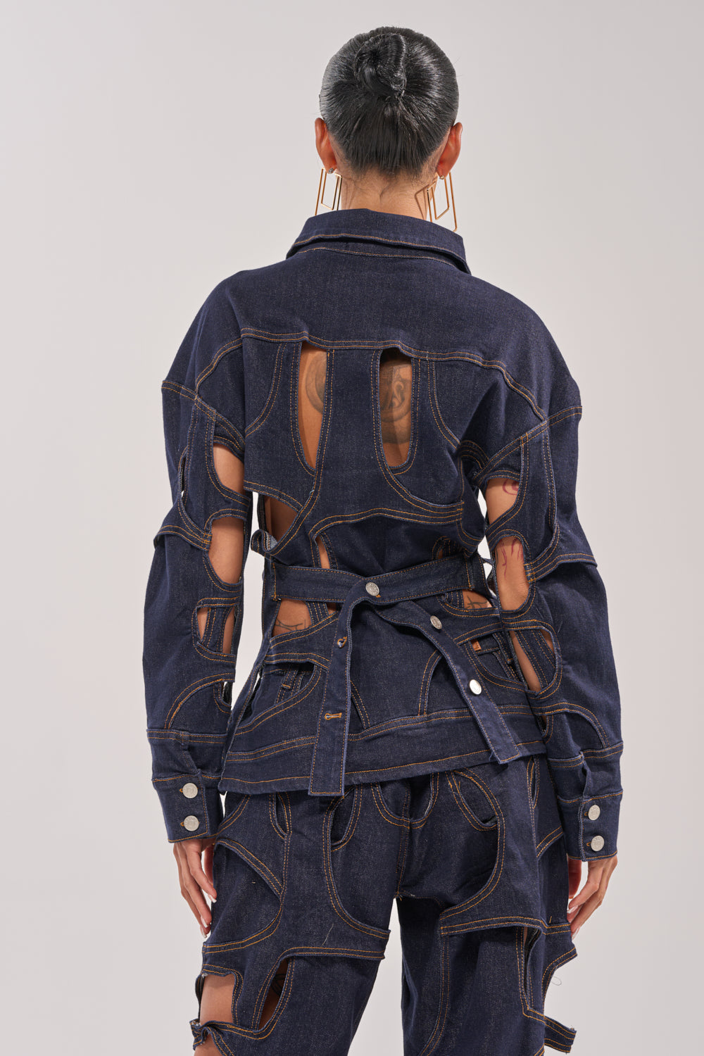 CUT YOU OUT BUTTON DOWN