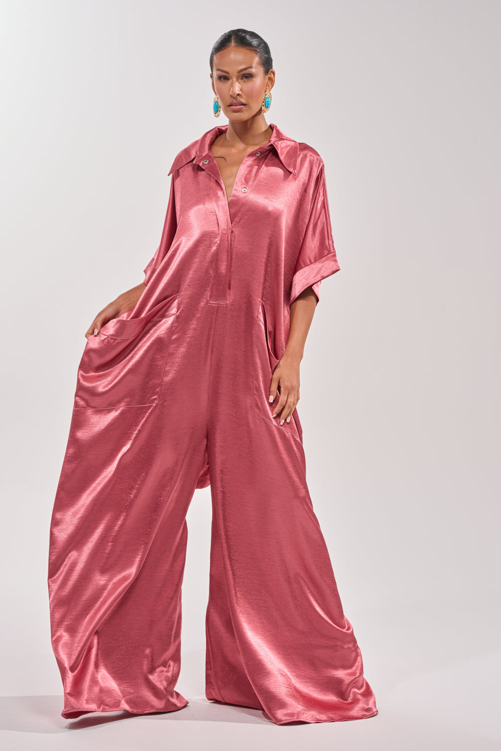 SHE'S RICH OVERSIZED JUMPSUIT IN ROSE