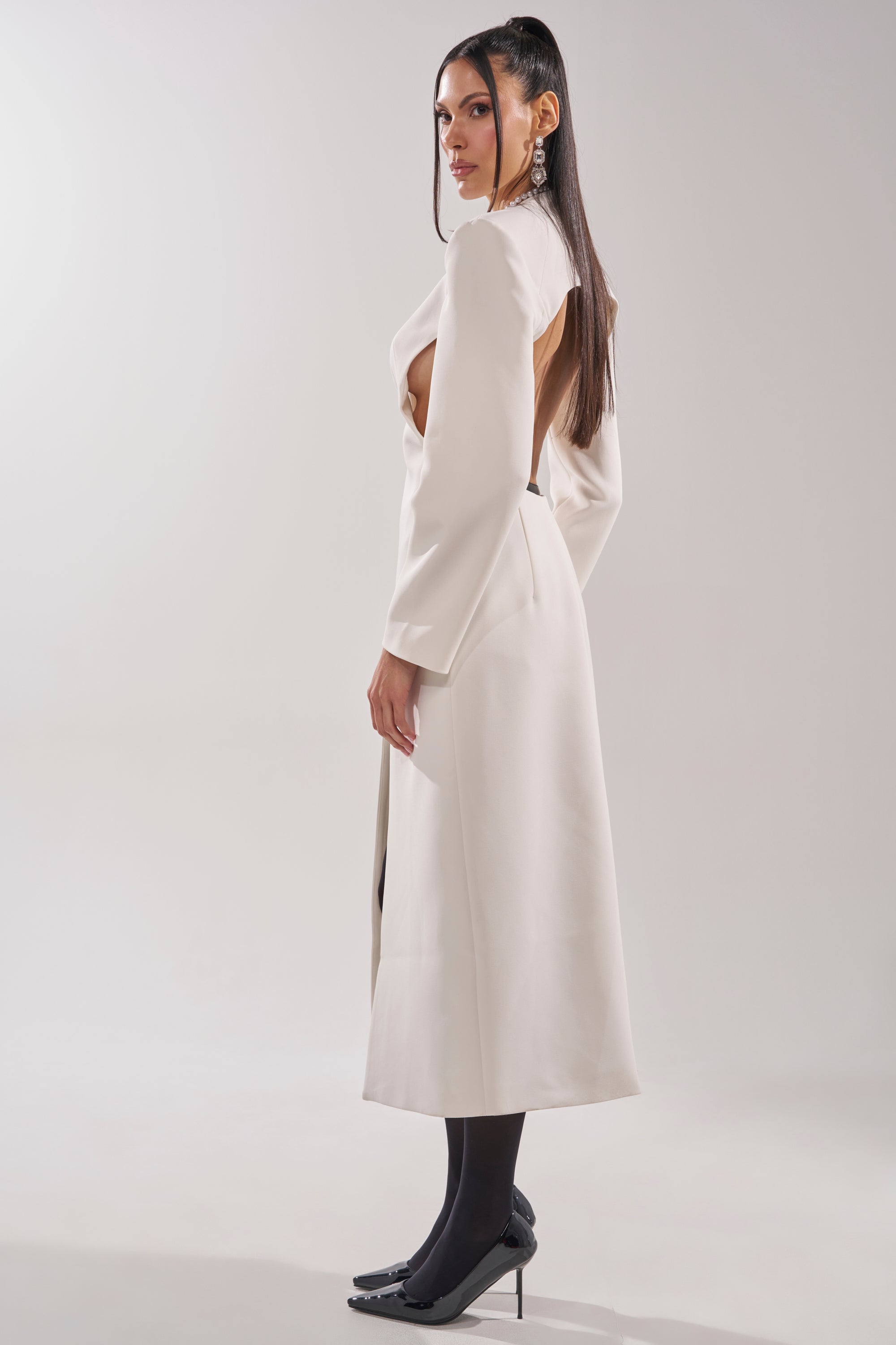 WHEREVER YOU ARE CUTOUT TRENCH IN WHITE