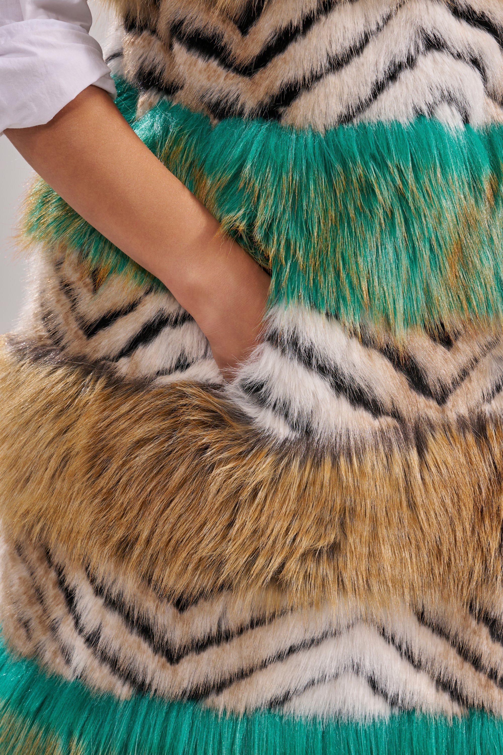 HYDE PARK FAUX FUR VEST