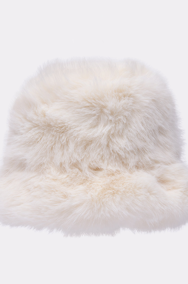 BABY IT'S COLD OUTSIDE FAUX FUR BUCKET HAT IN IVORY