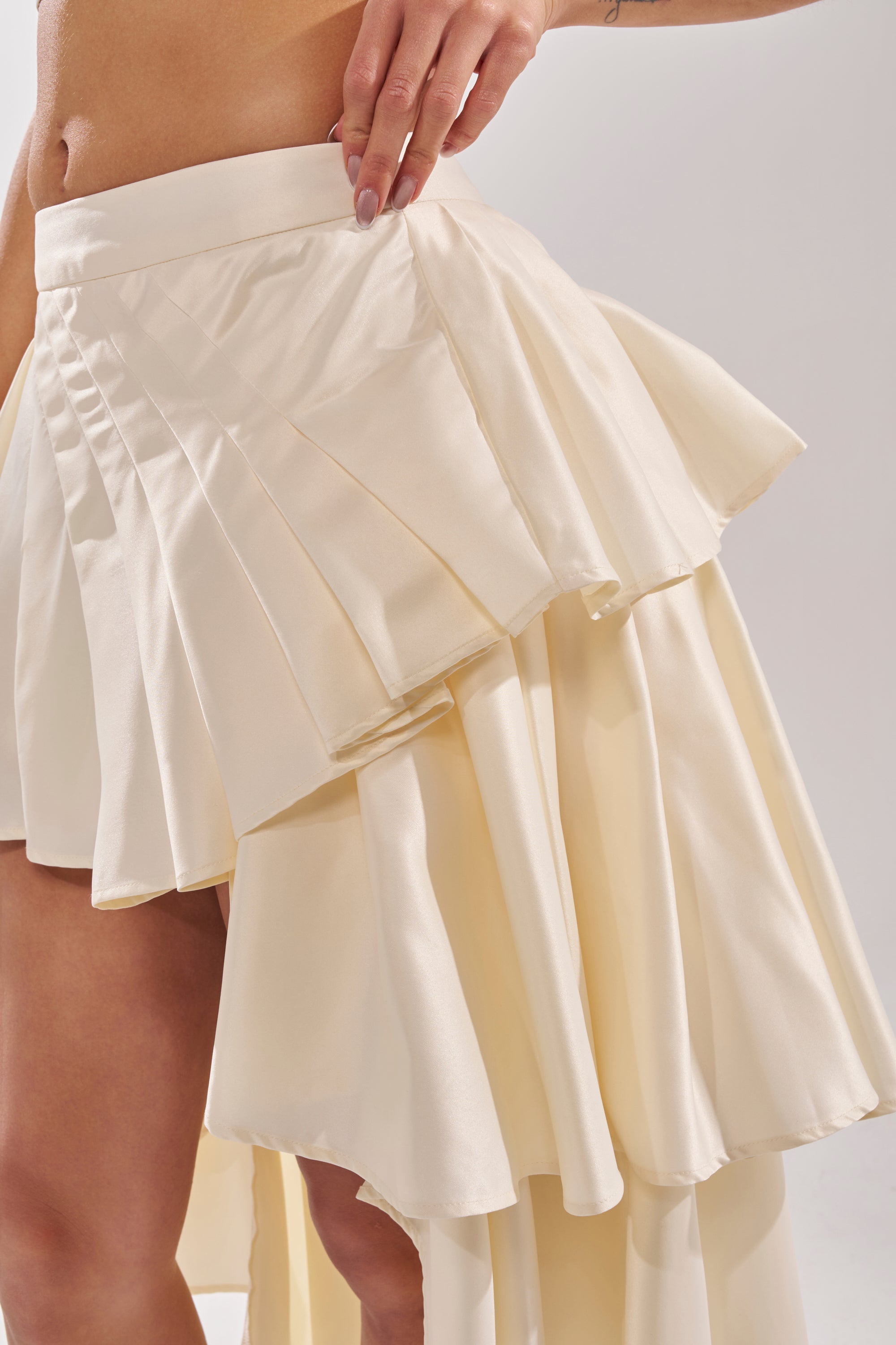 IT WAY EASY HIGH LOW SKIRT