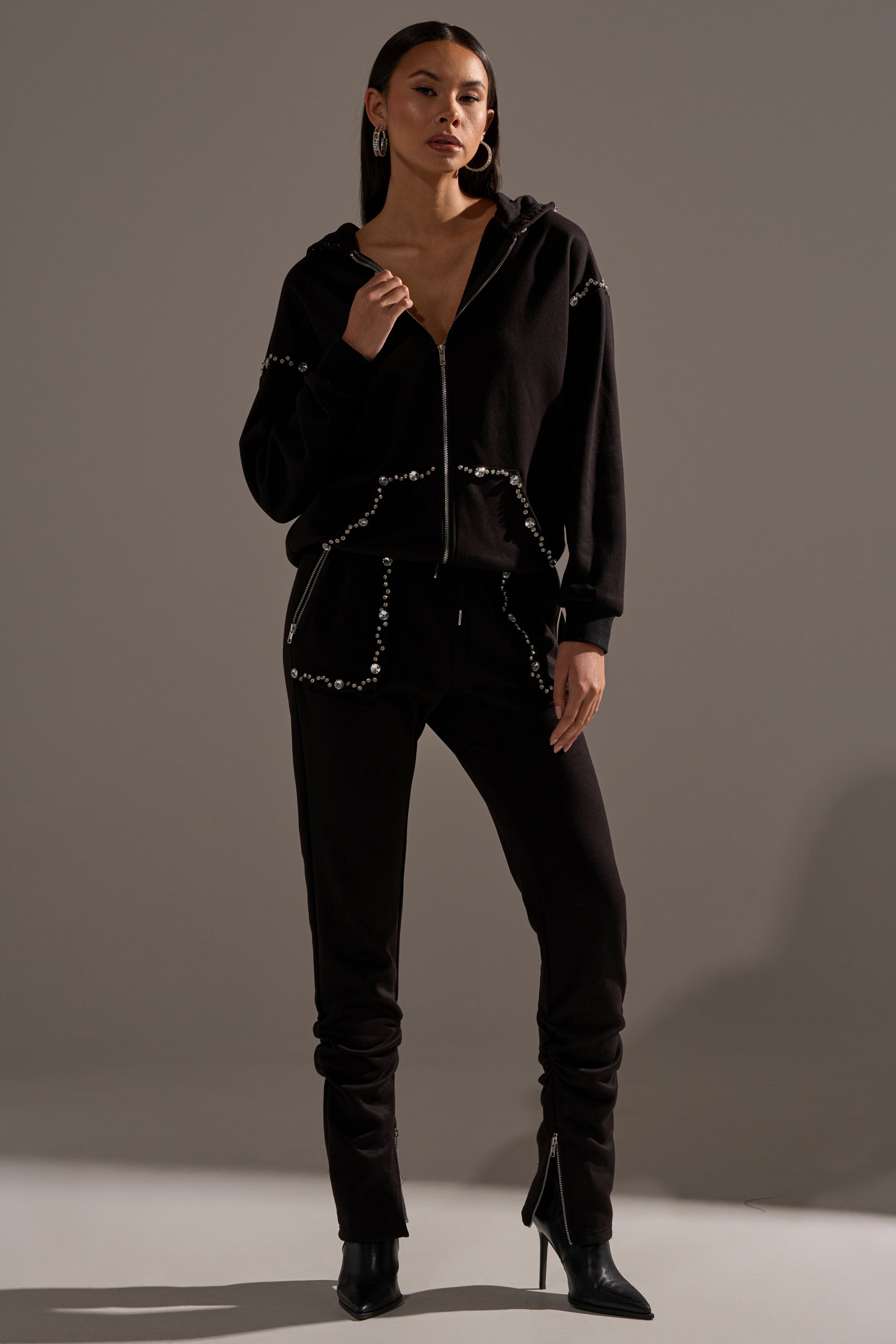 COZY HOLIDAY RHINESTONE ZIP UP SWEATSHIRT IN BLACK