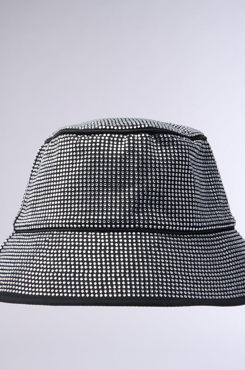 PAY ME BLING BUCKET HAT