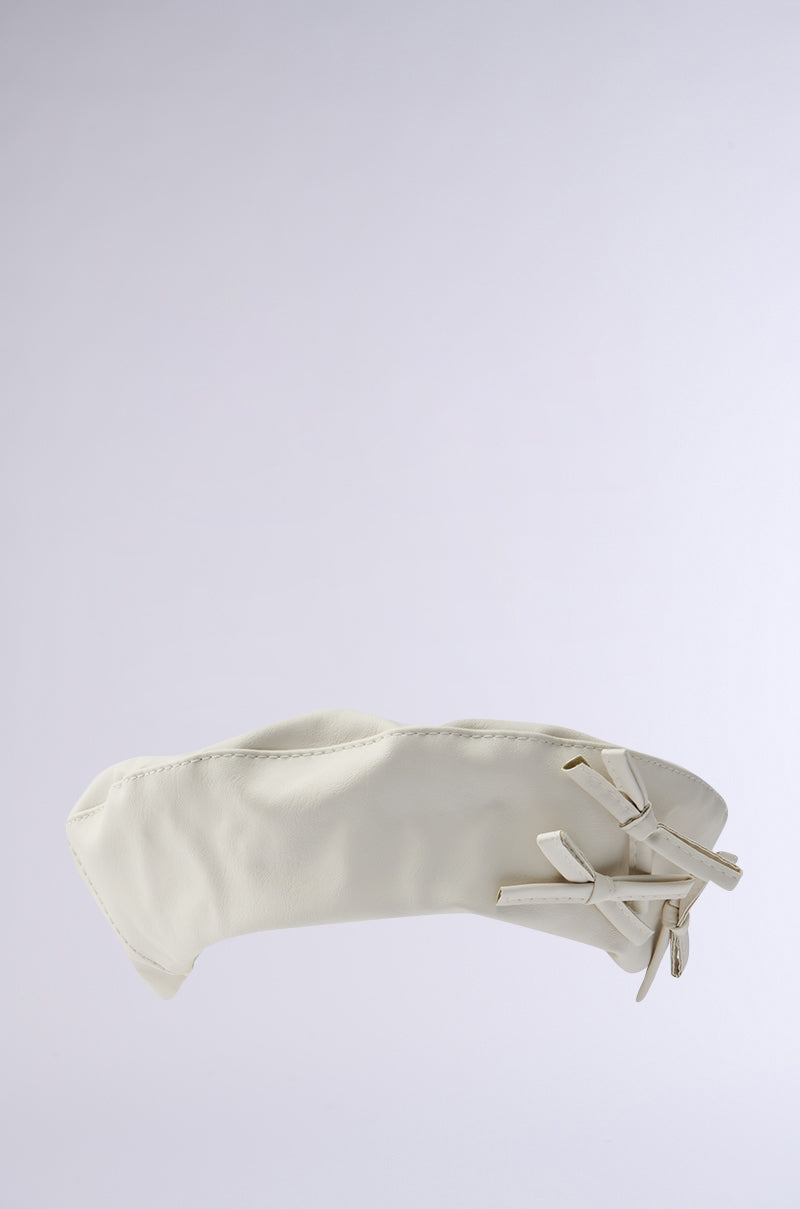 EIFFEL IN LOVE PU BERET IN WHITE