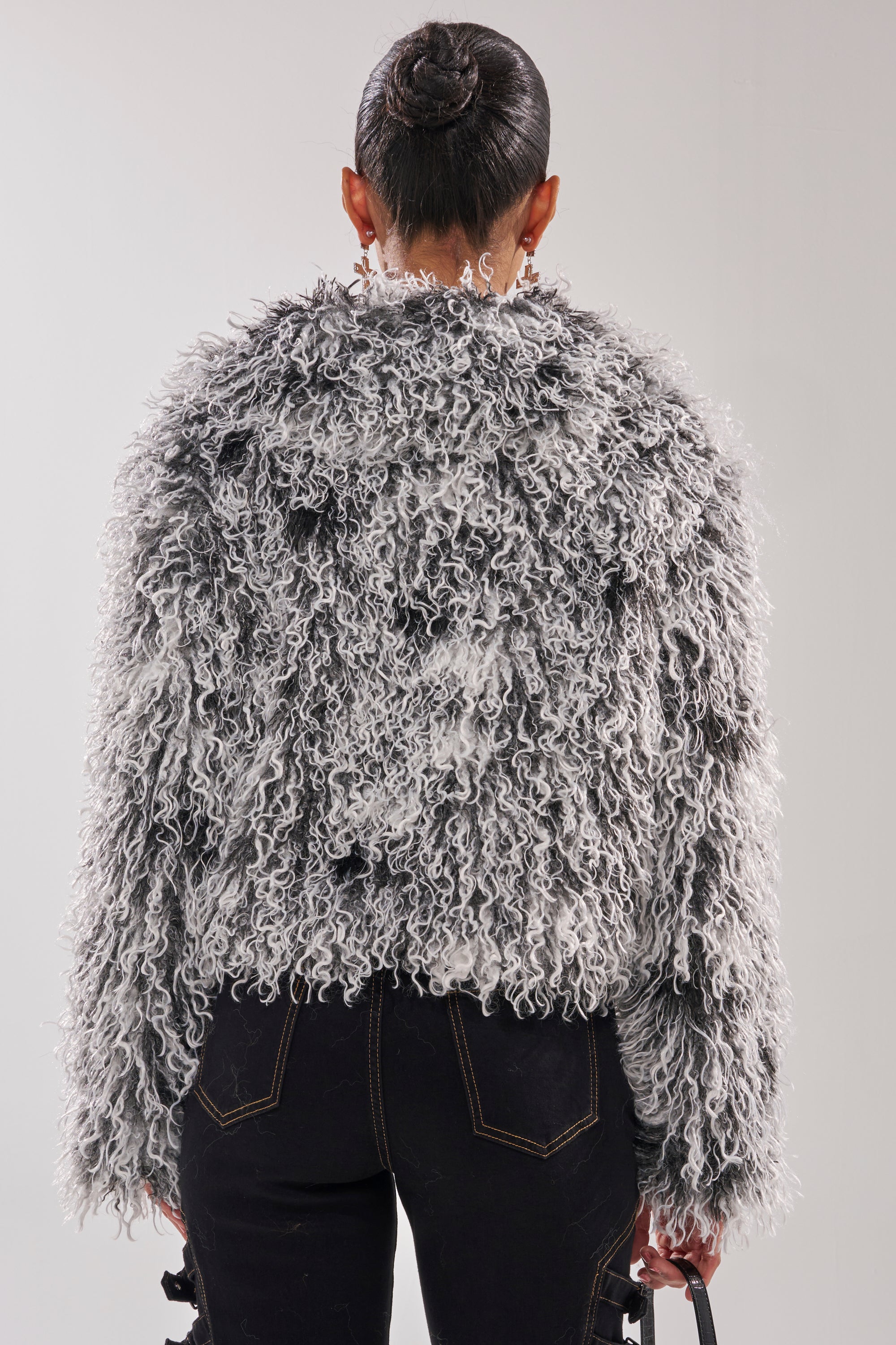 RENDEZVOUS SHAGGY FAUX FUR