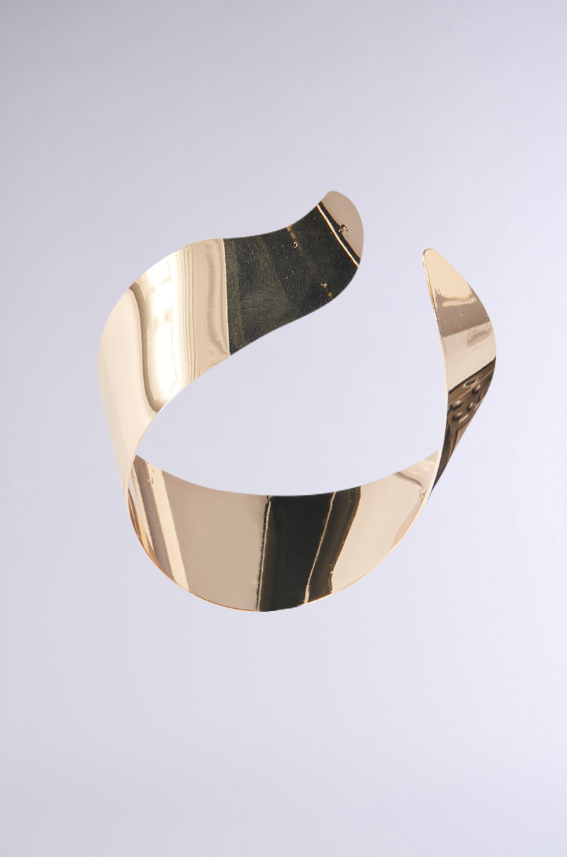 BENT OUTTA SHAPE EARRING