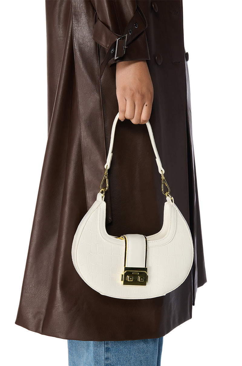 GIGI CRESCENT BAG