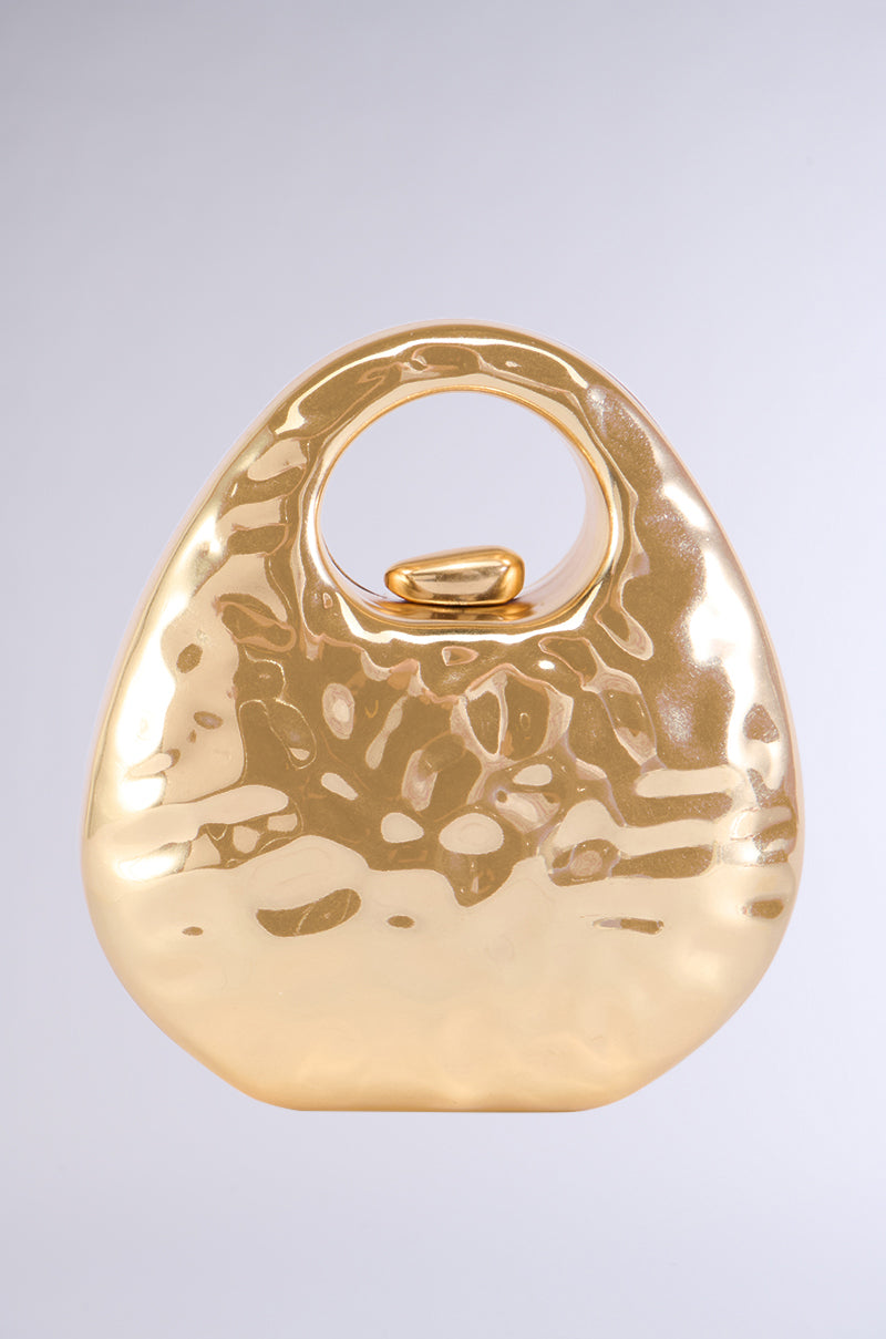 IM HAMMERED METAL PURSE