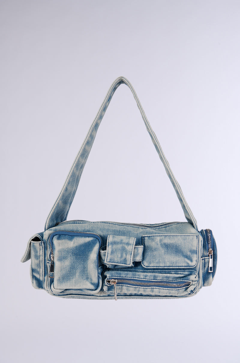 NO BLUES DENIM CARGO PURSE